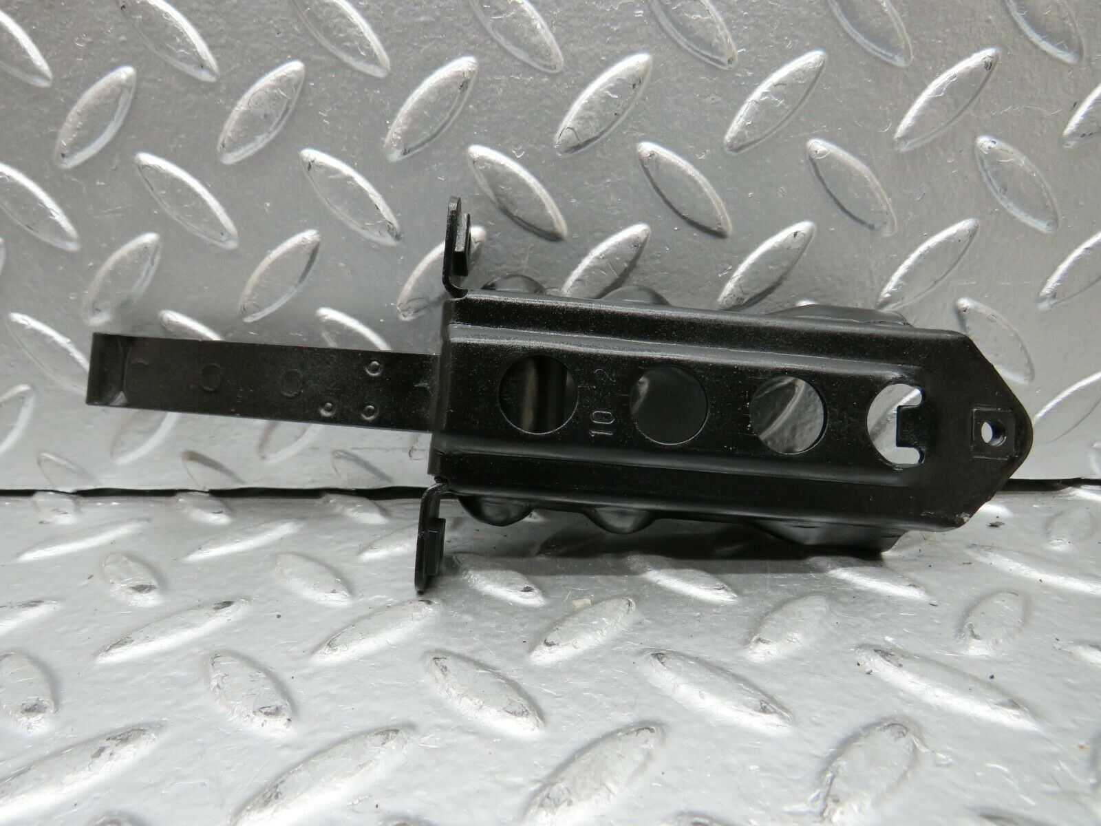 24191 Mercedes-Benz S124 220TE Wagon Door Safety Check Strap