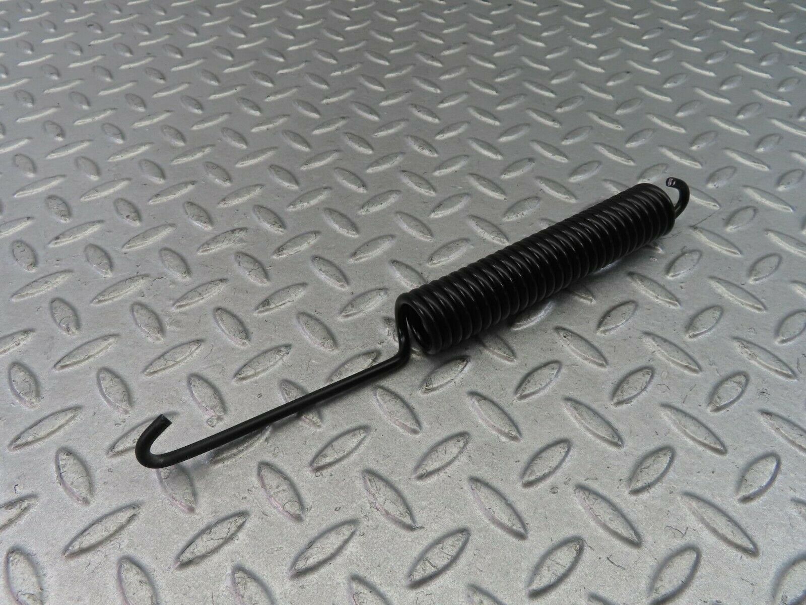 8623 Mercedes-Benz W108 Bonnet Hinge Spring