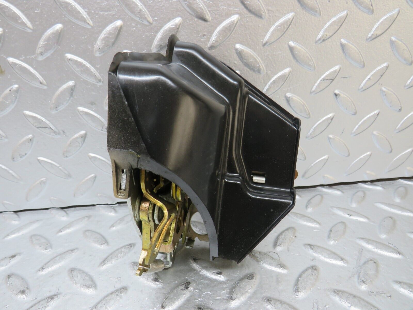 27403 Mercedes-Benz W123 280E Rear Right Door Lock Mechanism 1237230208