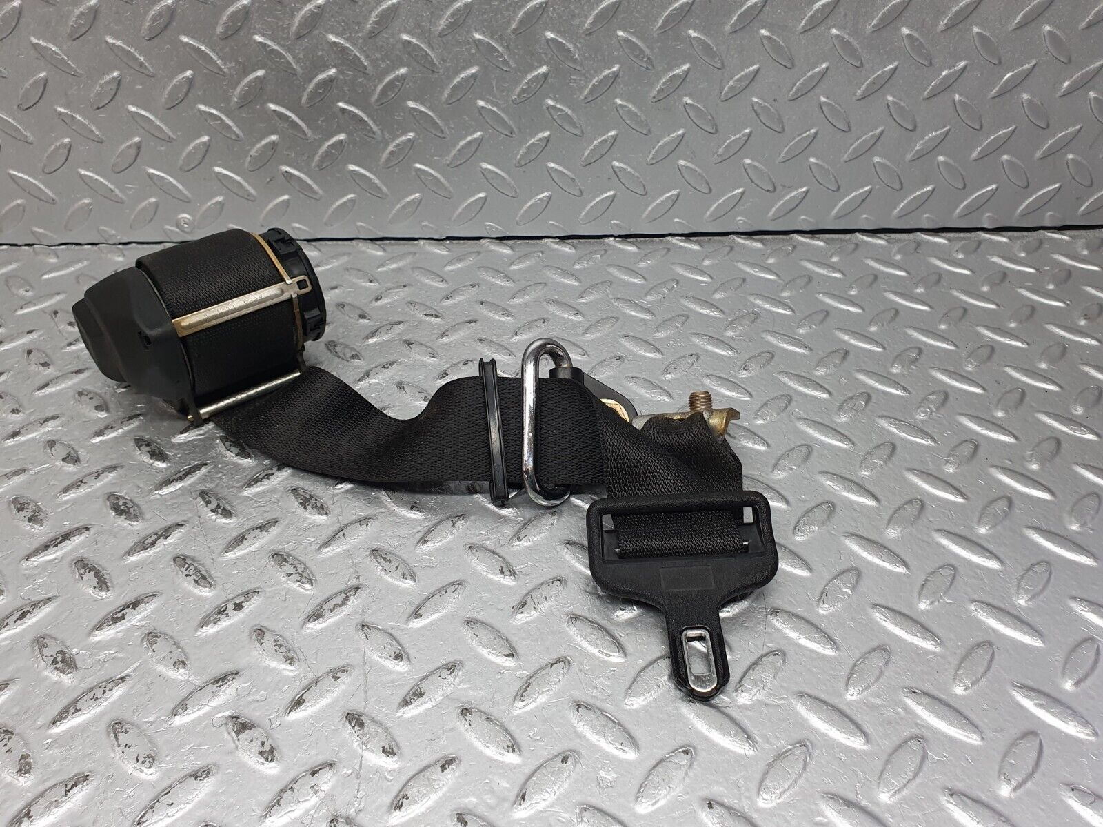 41268 Mercedes-Benz W126 300SE Rear Seat Belt Set With Buckles 124860050396 1248600585 1248601185