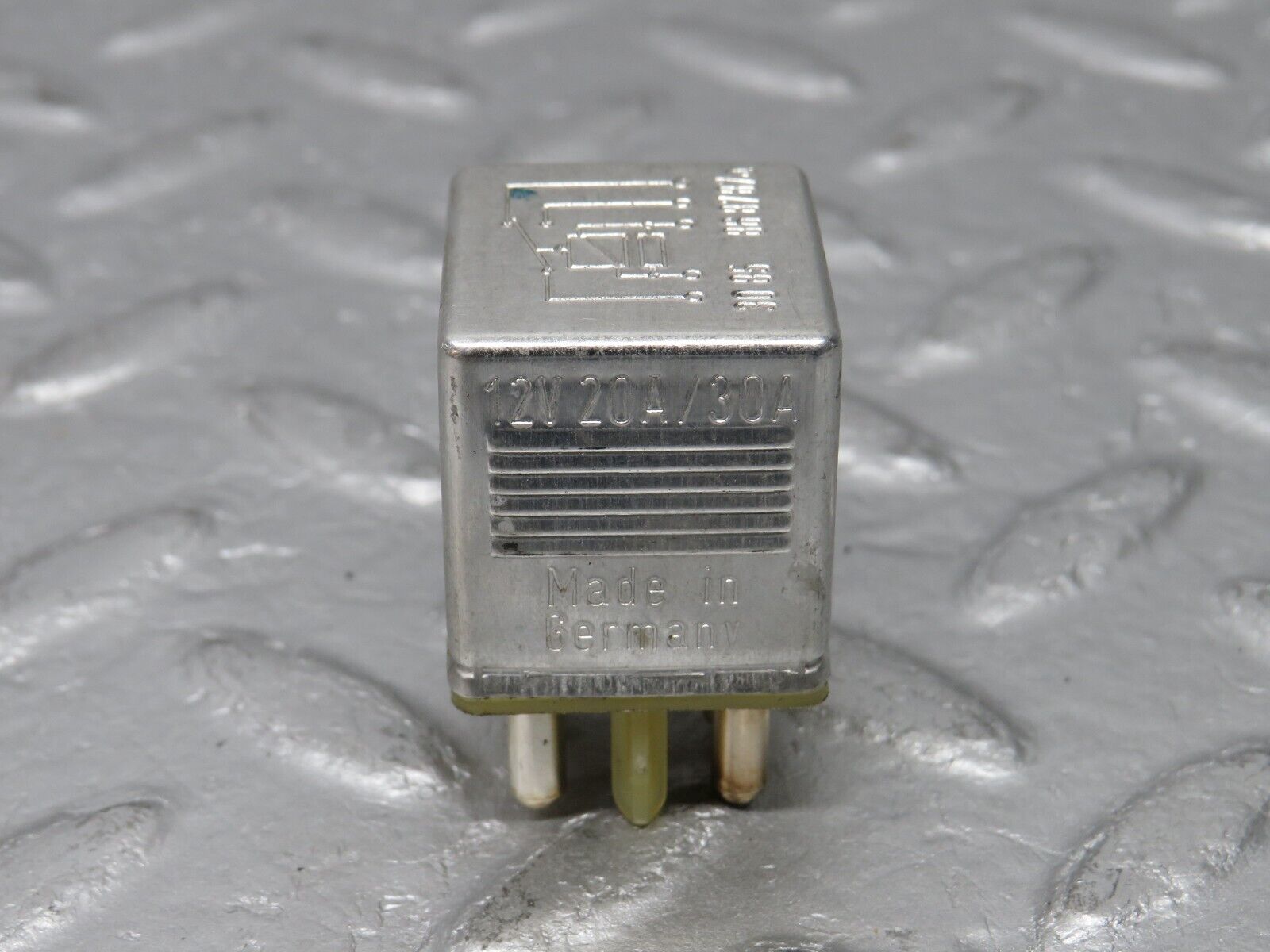 38536 Mercedes-Benz R129 280SL Coupe Multi Purpose Relay 0015420219