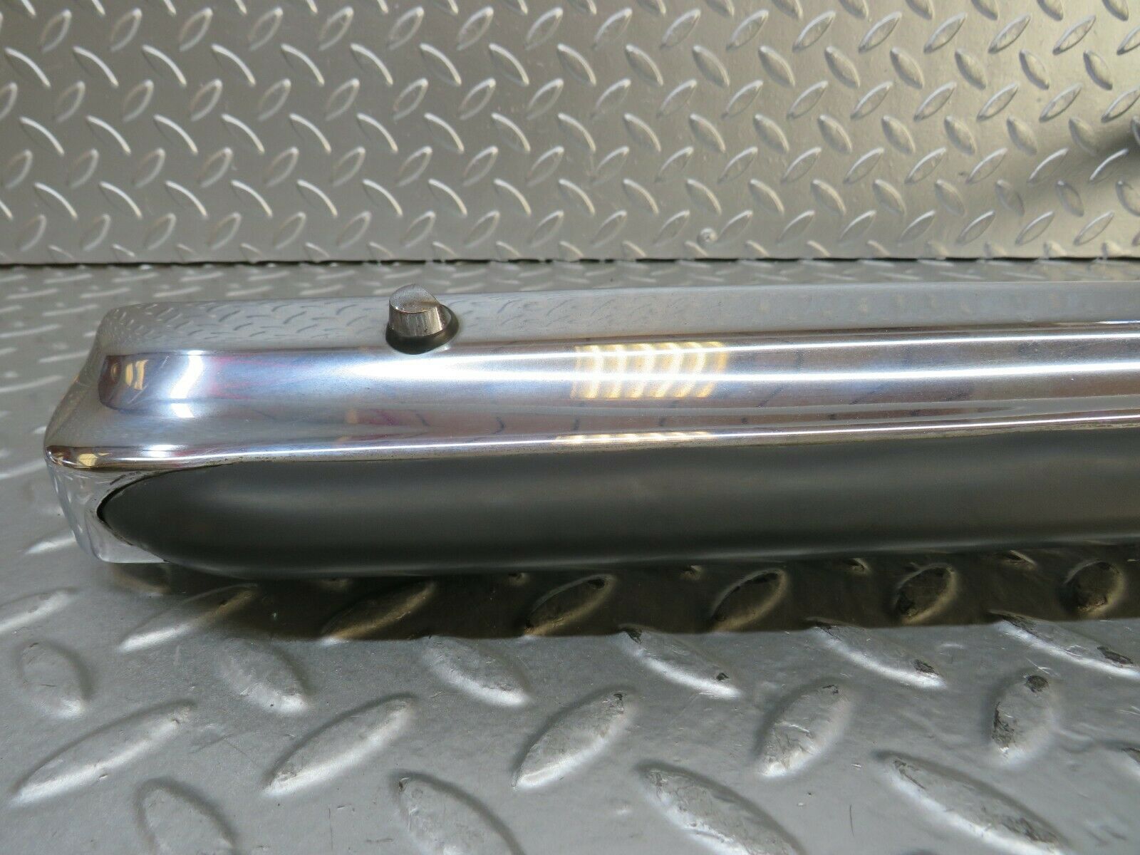 23240 Mercedes-Benz W116 350SE Front Left Upper Bumper Corner 1168800170