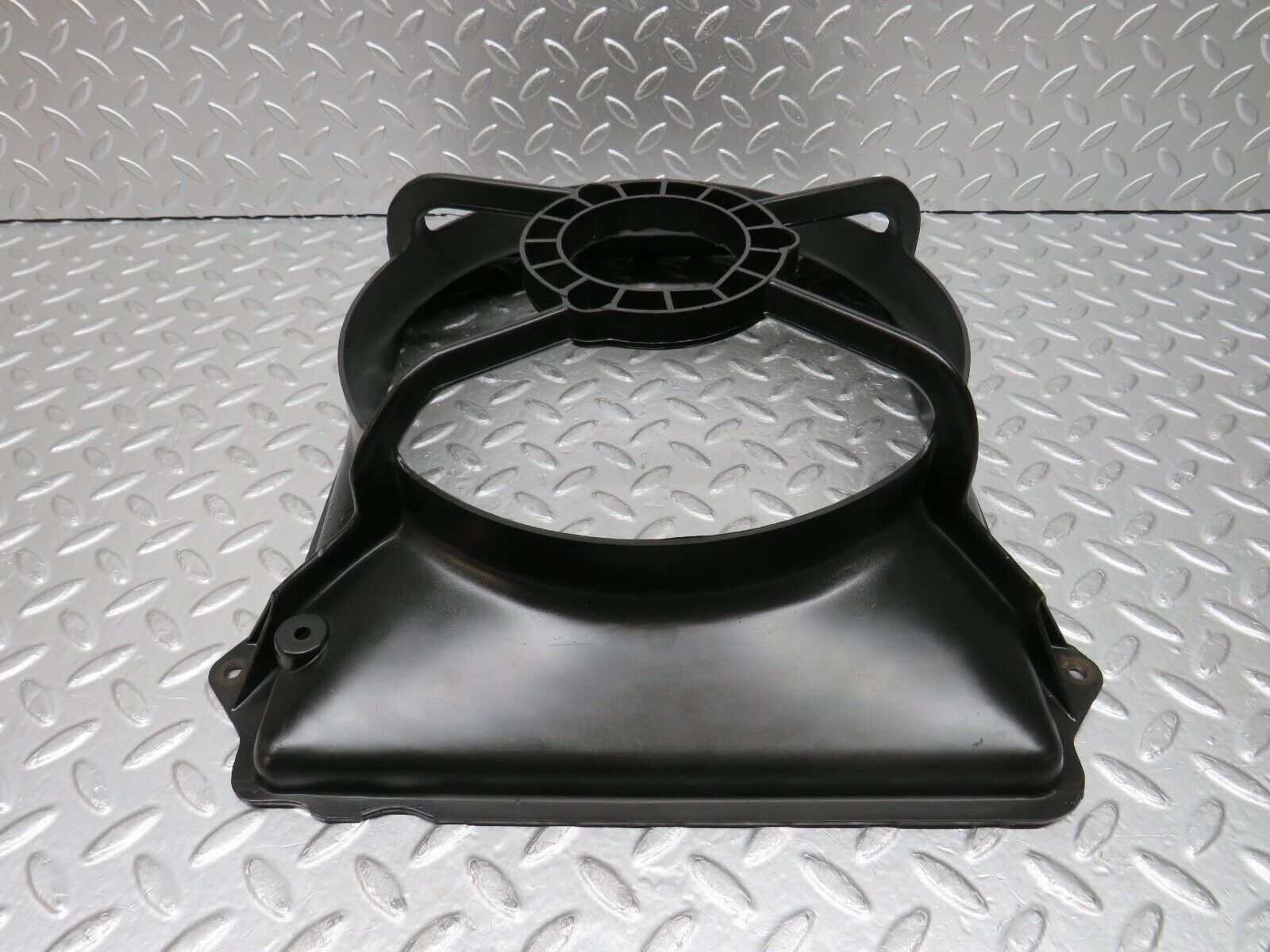 29969 Porsche 924 Radiator Fan Shroud Fan Cover 477121207