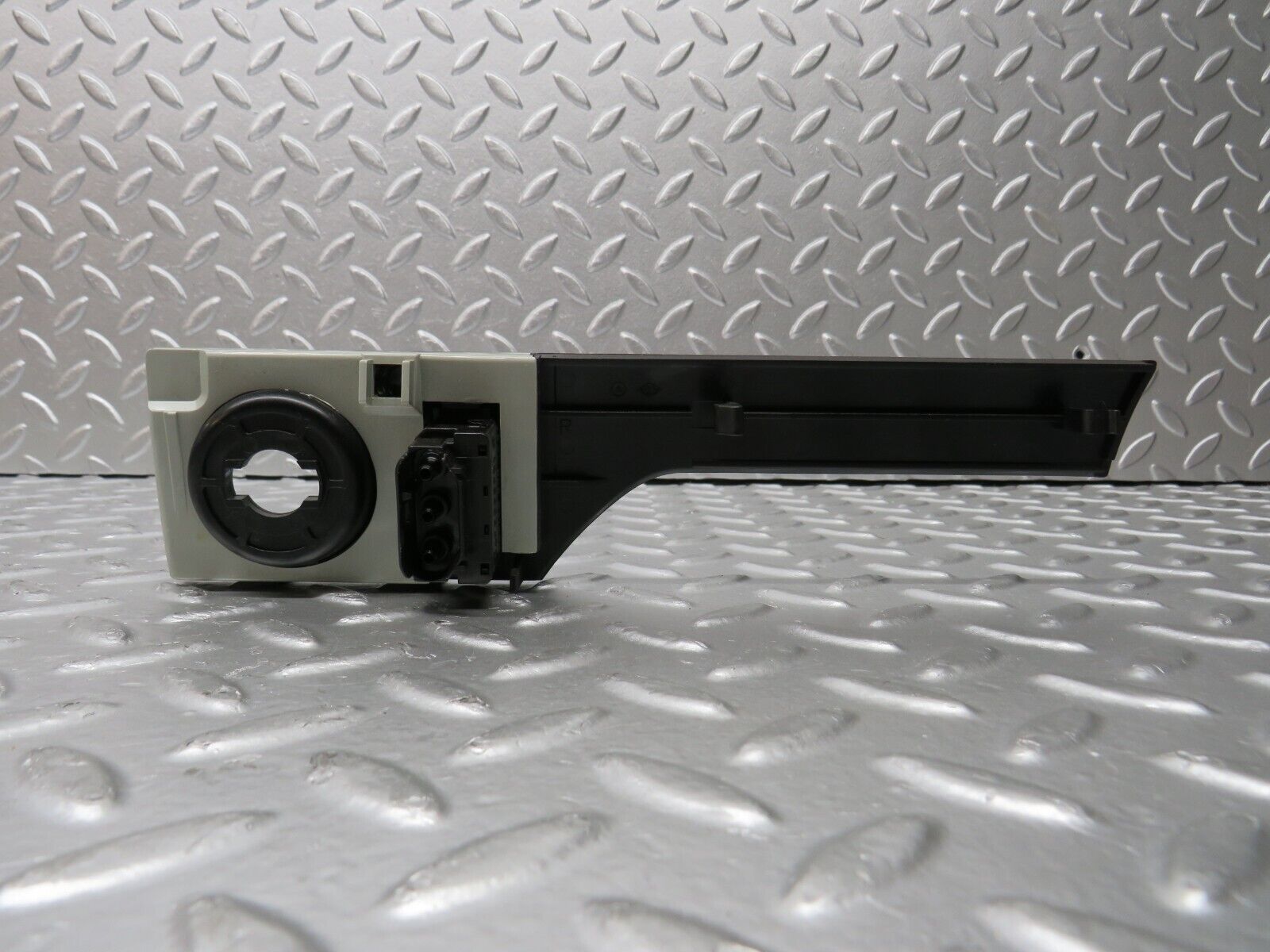 31245 Mercedes-Benz S124 220TE Wagon Headlight Switch Surround 1248000473