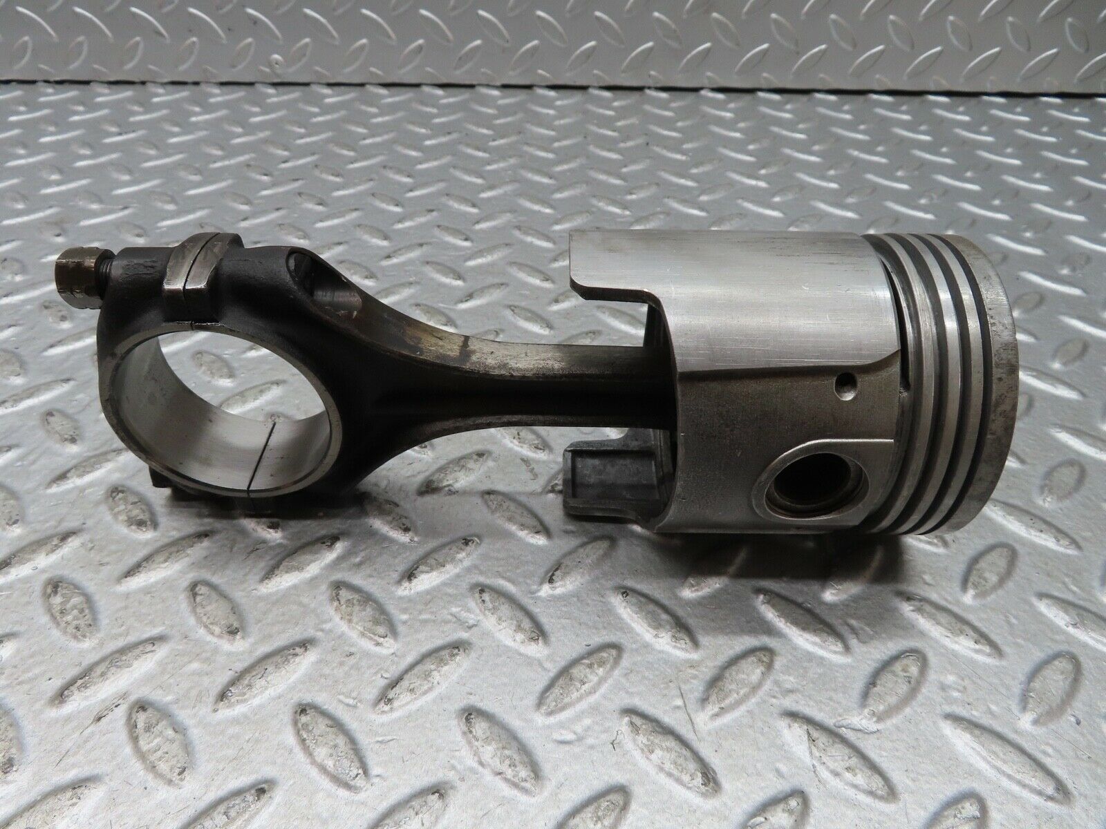 18971 Mercedes-Benz W121 190b Ponton Piston With Connecting Rod 84.97 mm