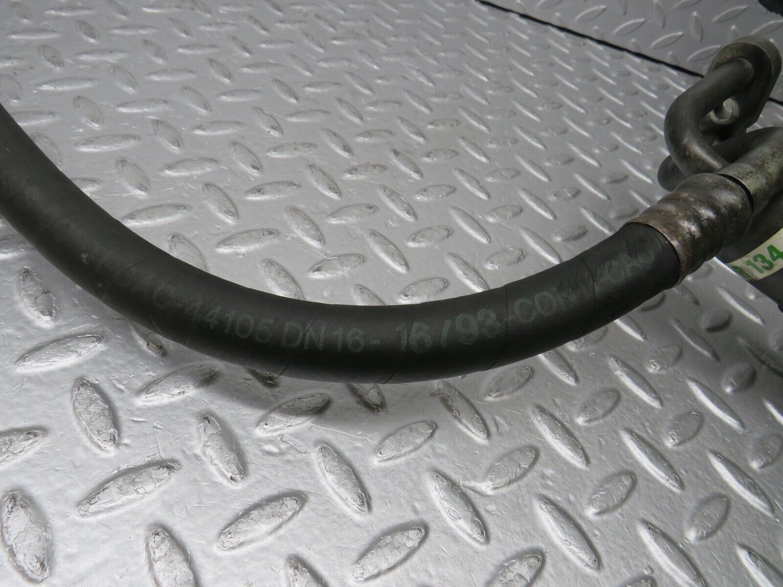 38178 Mercedes-Benz A124 320E Cabriolet Air Conditioning Hose Pipe With Dryer 1042300856