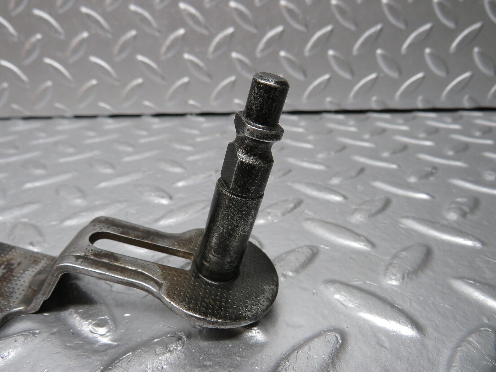 30952 Mercedes-Benz W124 230E Automatic Gearbox Linkage 722.408