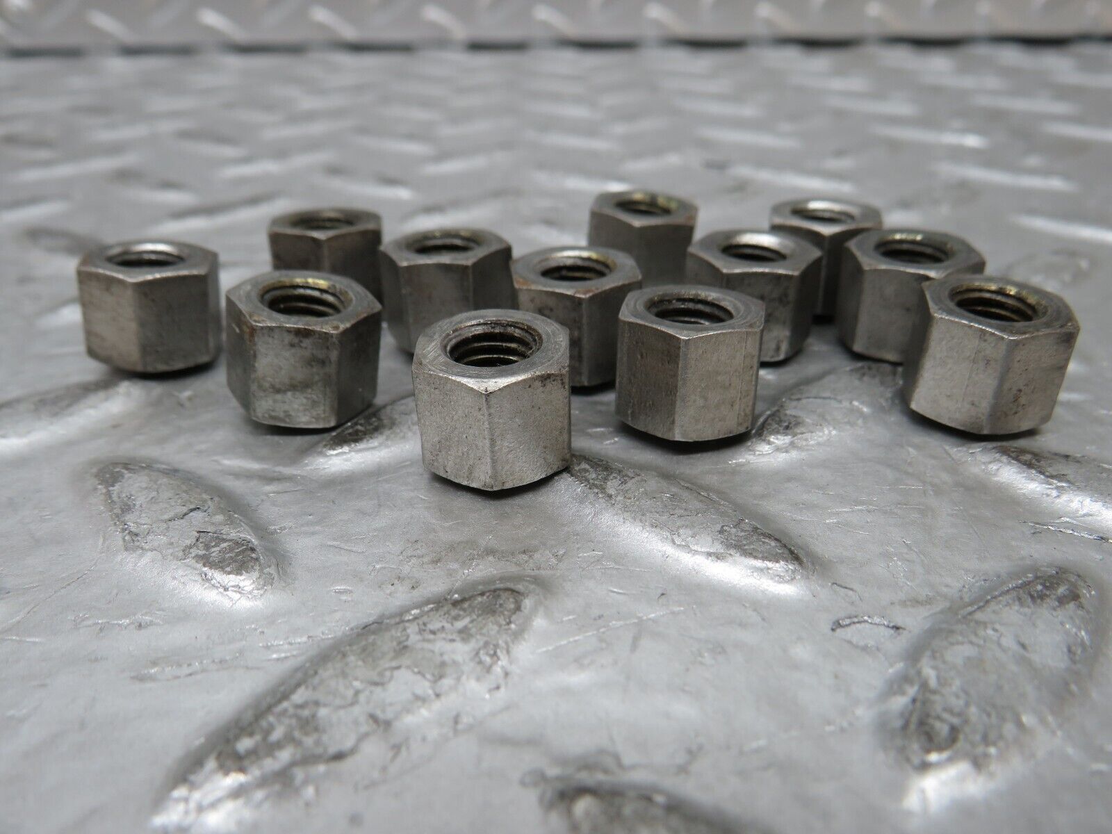 28907 Mercedes-Benz W123 280E Rocker Cover Bolt Set