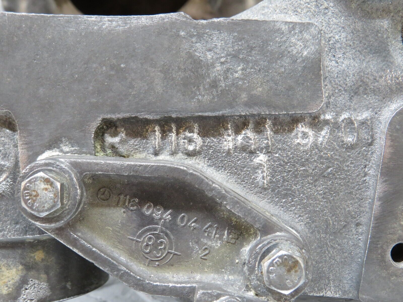 34528 Mercedes-Benz C126 380SEC Coupe Intake Manifold 1161415701