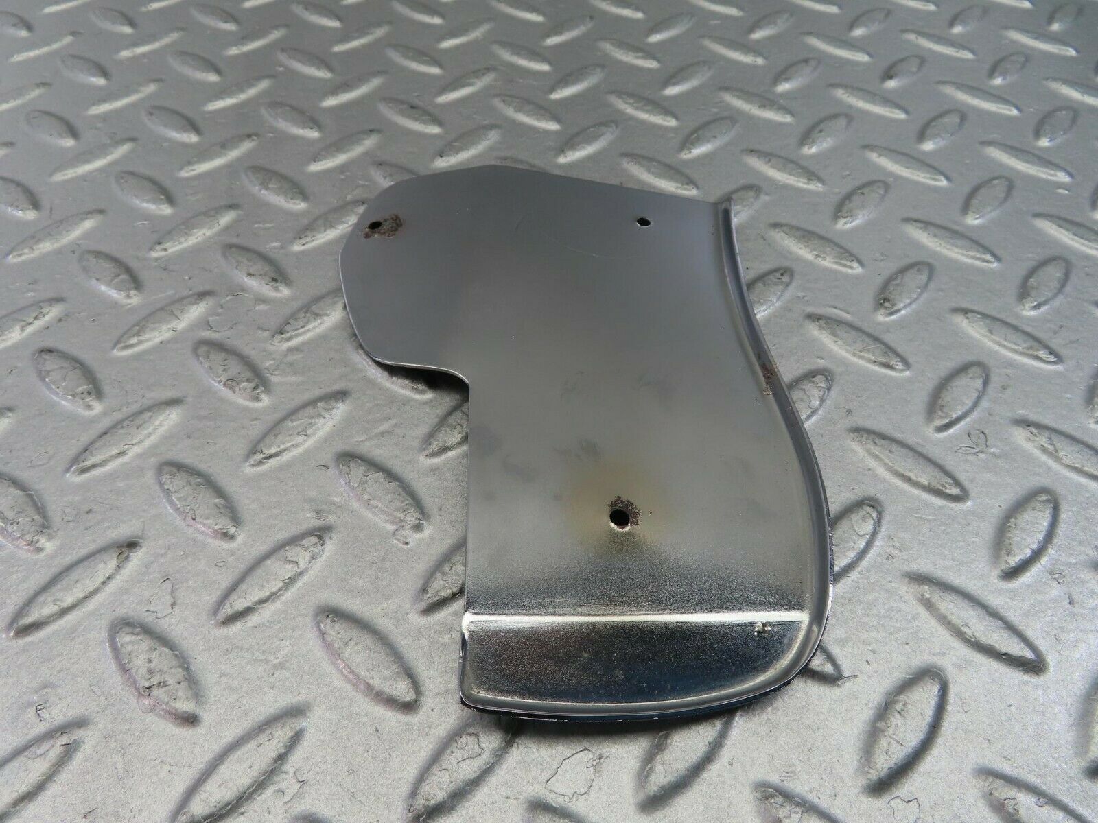 10117 Mercedes-Benz C123 230CE Coupe Door Chrome Cover Left