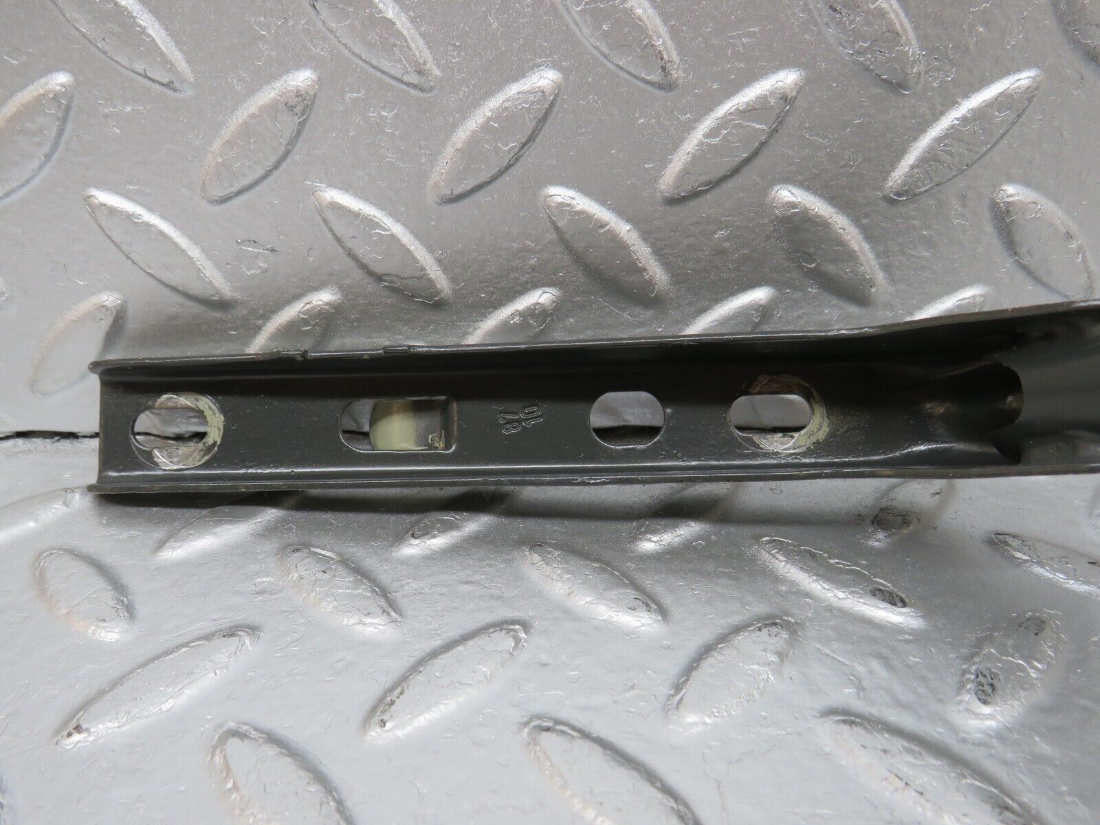 33725 Mercedes-Benz W201 190E 2.0L Trunk Lid Hinge Right Side