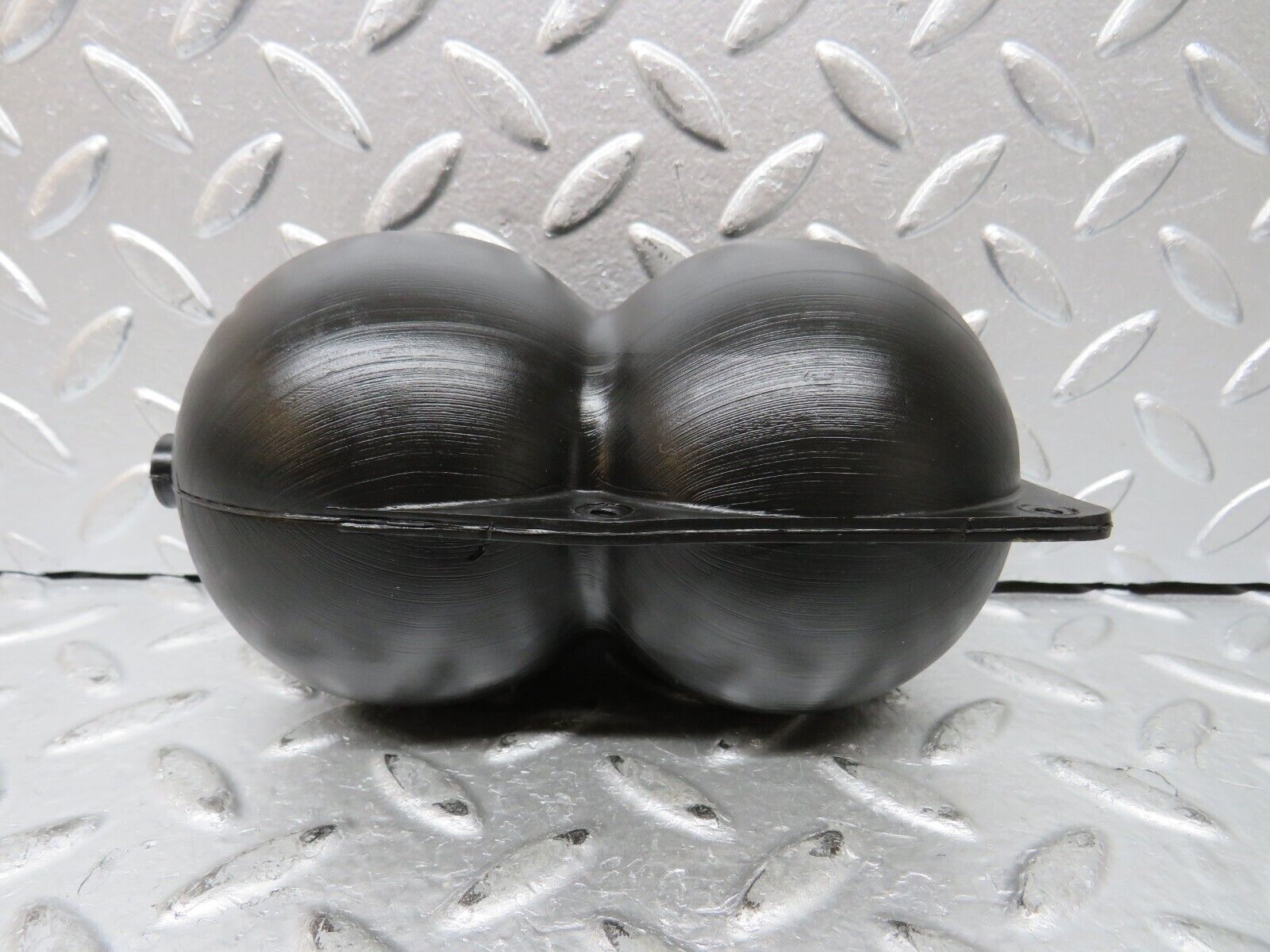 27312 Mercedes-Benz W123 280E Vacuum Reservoir