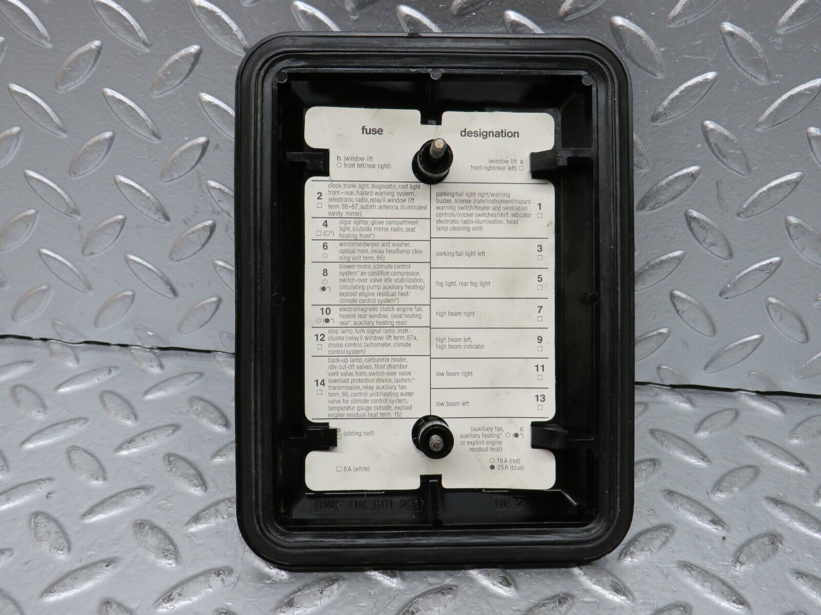 27184 Mercedes-Benz W123 280E Fuse Box Cover Lid 1235400082