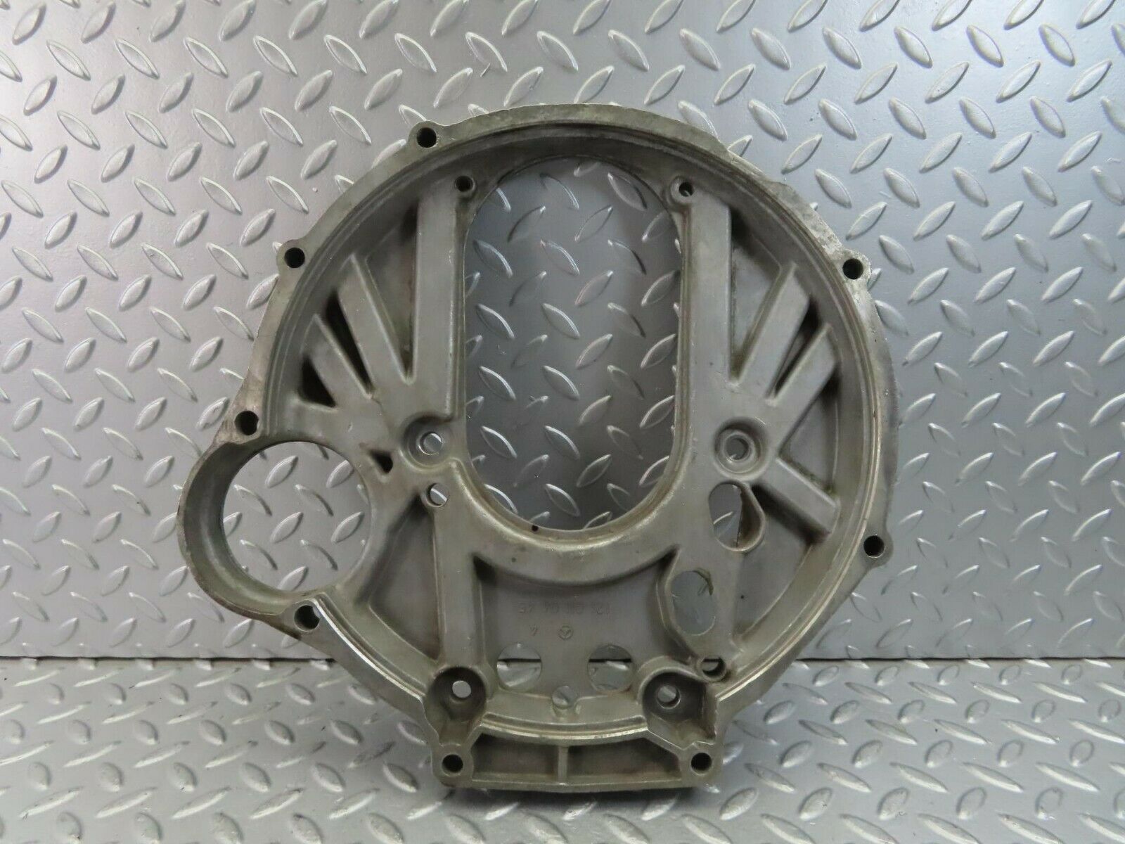 10198 Mercedes-Benz W111 220SE Gearbox Flange 1210110445