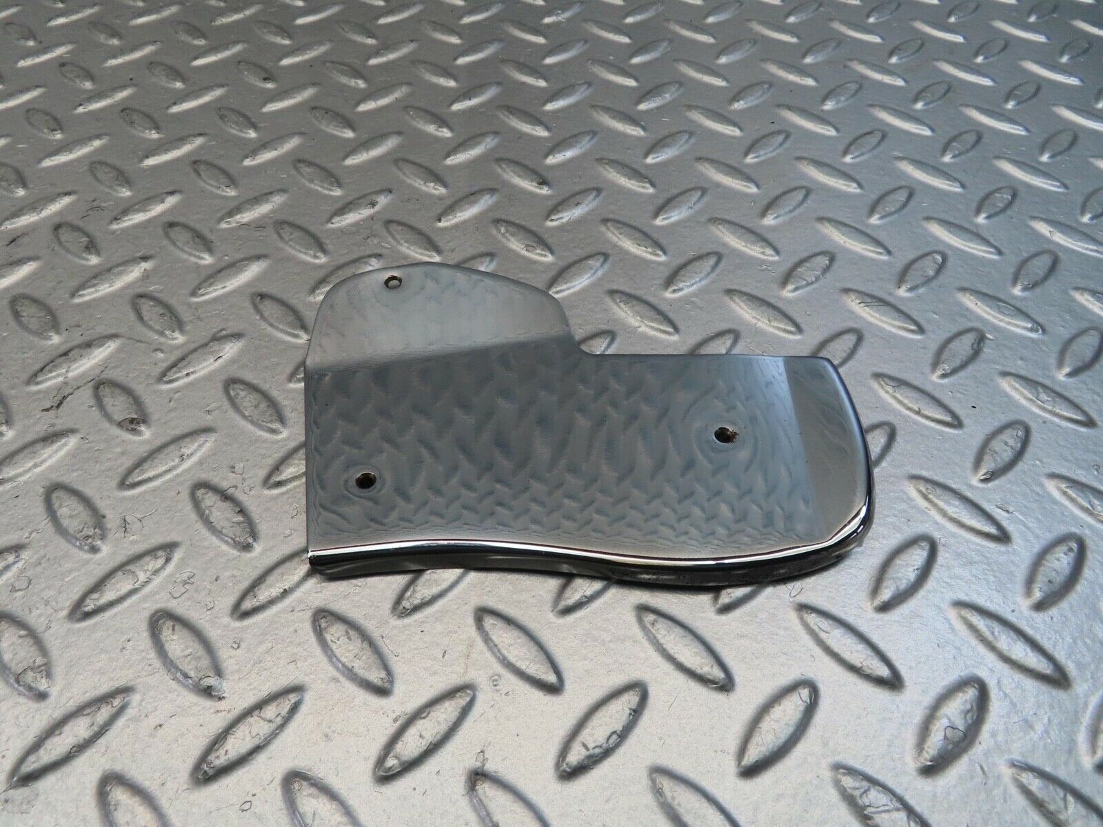 11358 Mercedes-Benz C123 230CE Coupe Left Door Chrome Cover