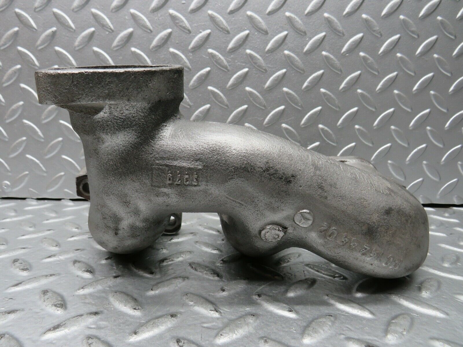 21854 Mercedes-Benz W123 Exhaust Manifold Cylinder 1-3 1101424402