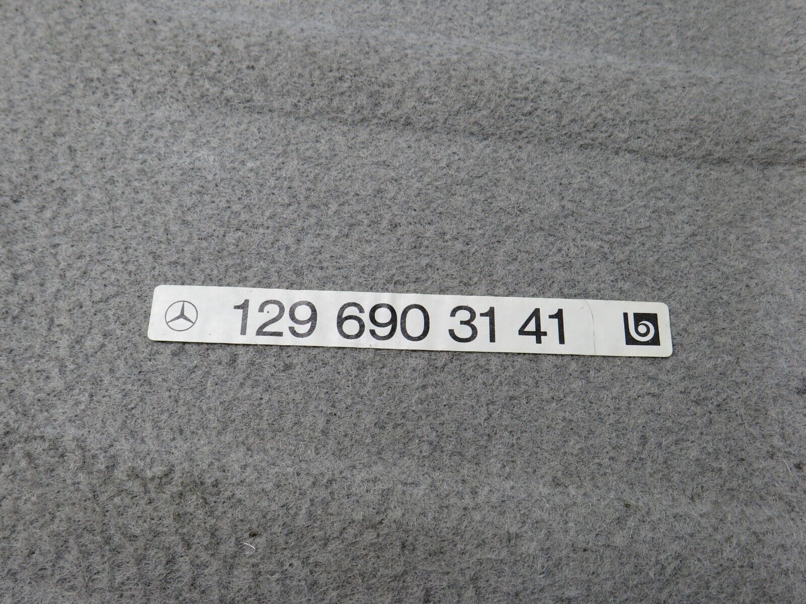 39368 Mercedes-Benz R129 320SL Coupe Fuel Tank Cover Plate Carpet Grey 1296903141