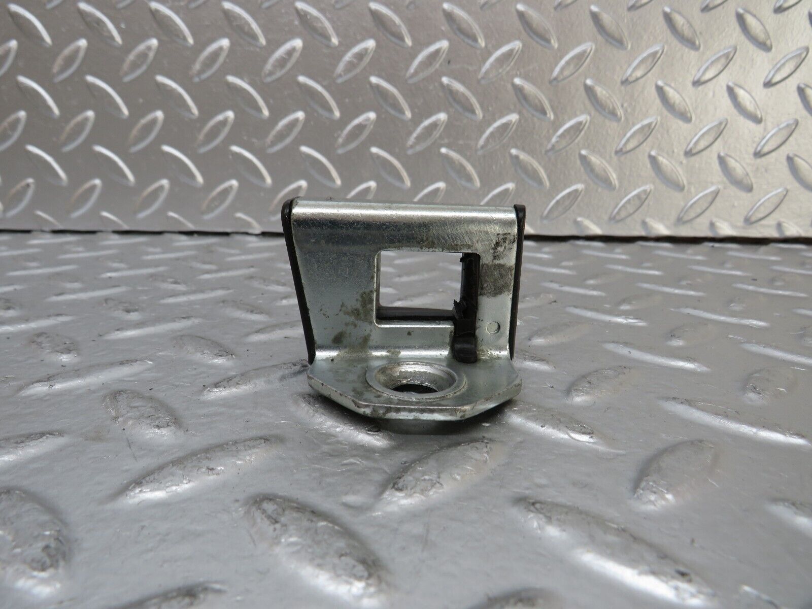 25032 Mercedes-Benz W140 S320 Door Lock Latch Left Side