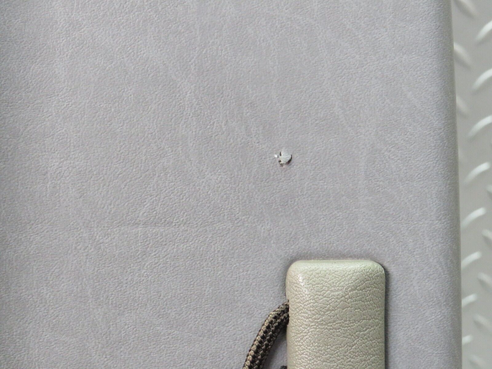 33706 Mercedes-Benz W201 190E 2.0L Front Right Driver Seat