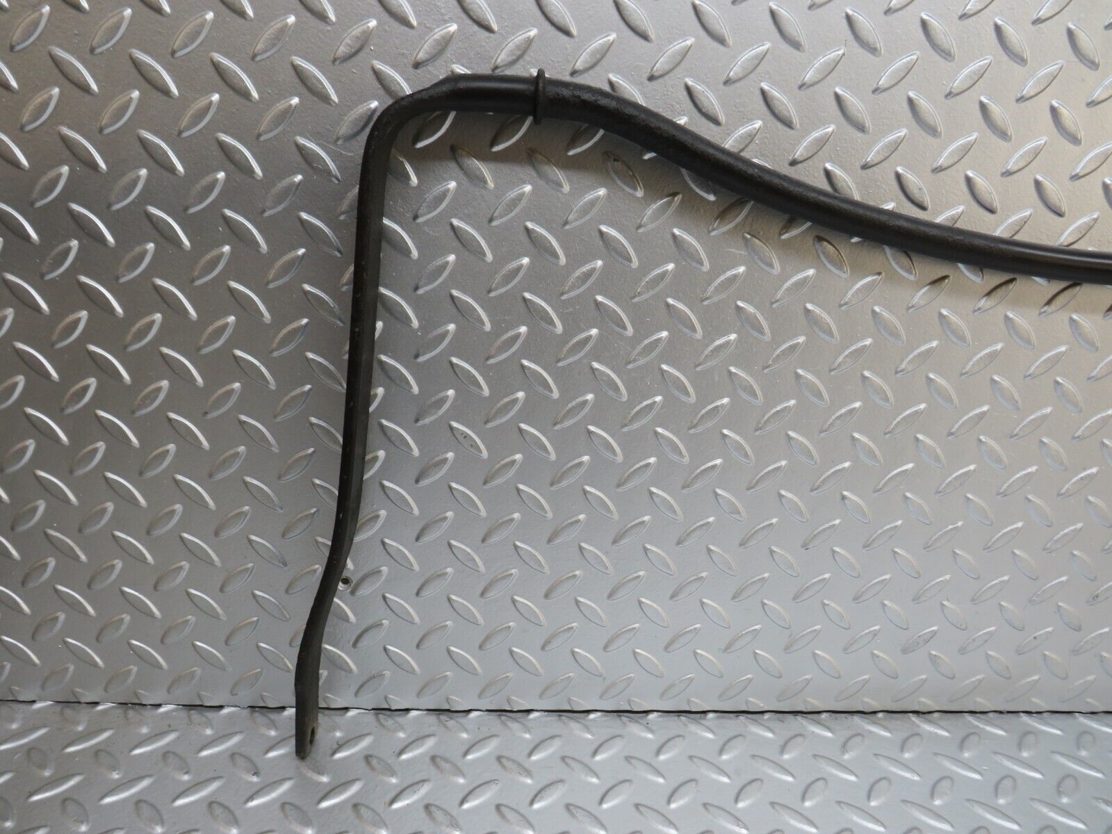 0408 Mercedes-Benz W116 350SE Anti Roll Bar Rear Axle 1163261565