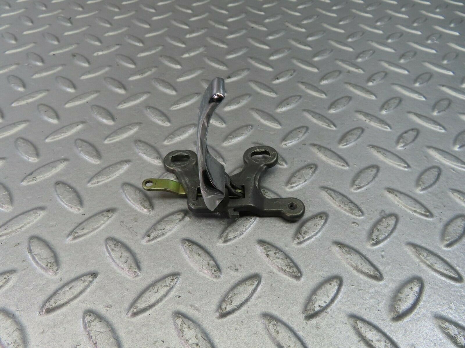 8985 Mercedes-Benz W115 Right Interior Door Handle Chrome