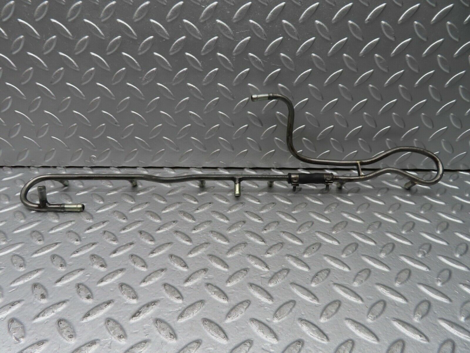 20392 Mercedes-Benz W114 280CE Coupe Fuel Injector Pipe