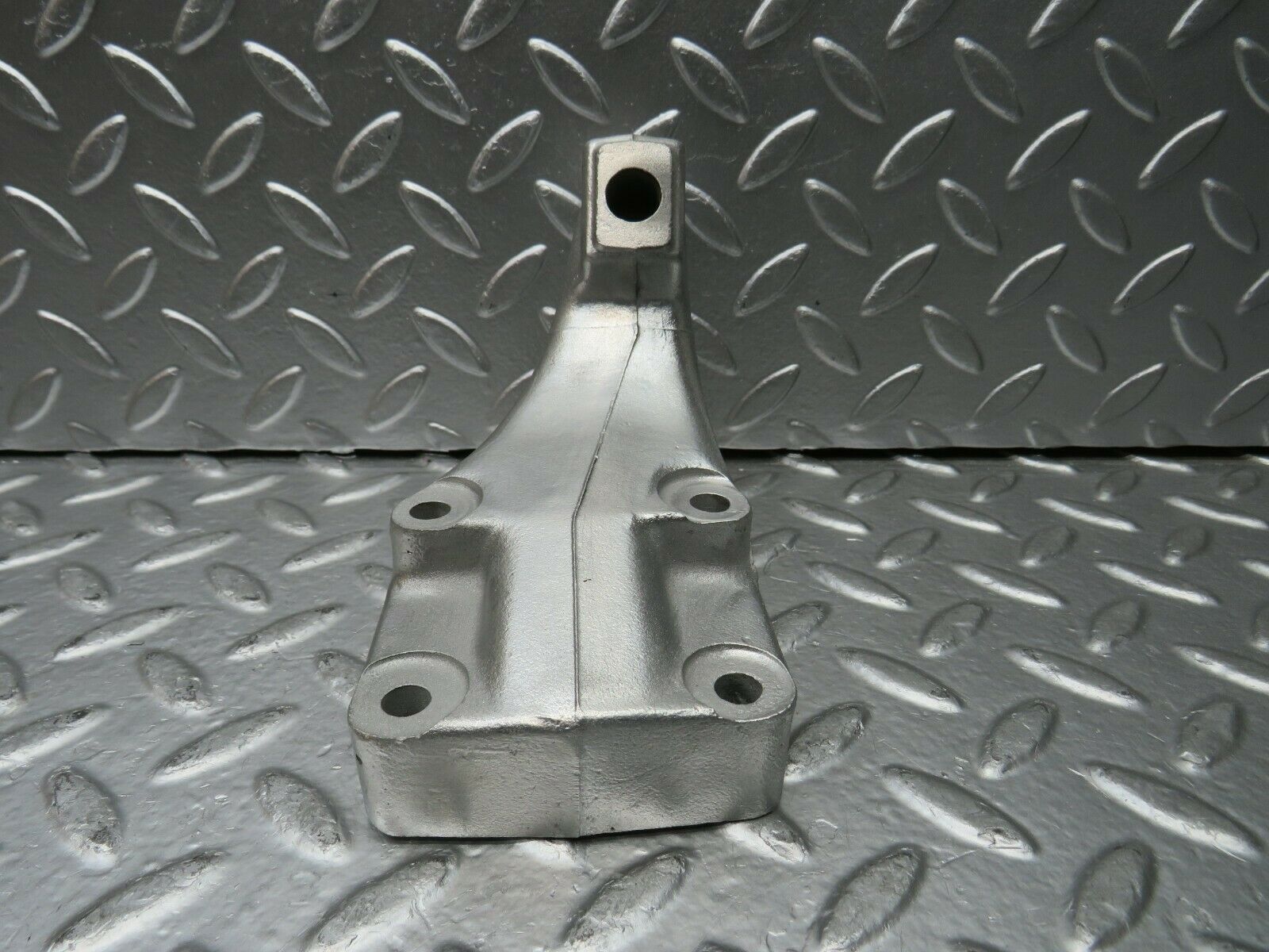 22832 Mercedes-Benz C107 450SLC Engine Mount Bracket Right Side 1162234704