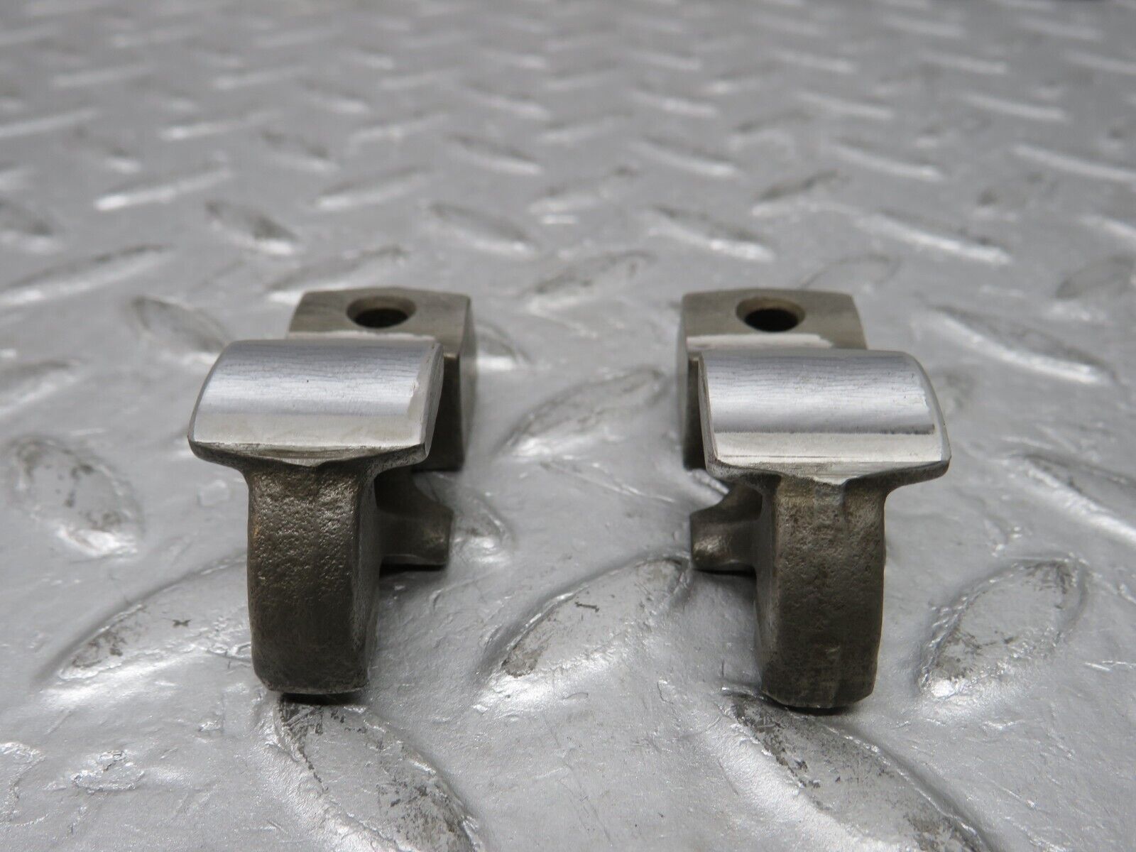 37617 Mercedes-Benz W109 300SEL Valve Rocker Arm With Spring & Tappet