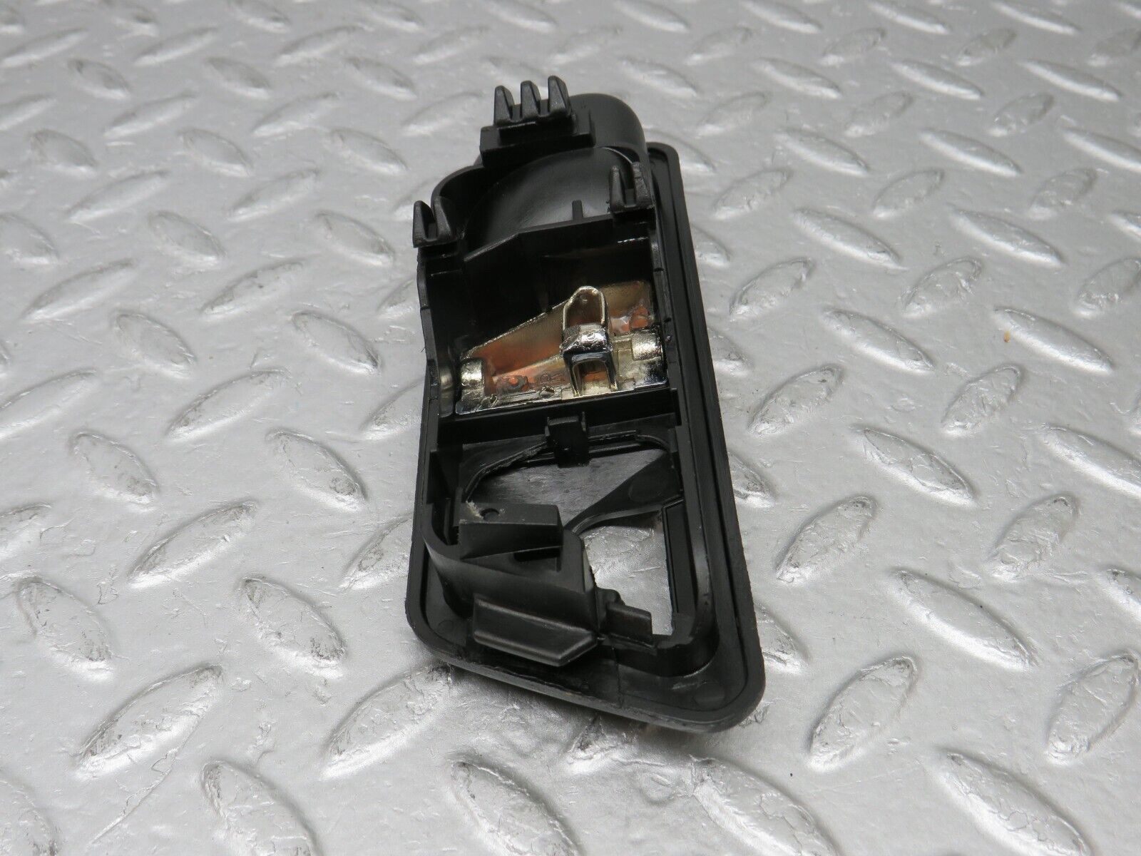 36618 Mercedes-Benz W201 190E 2.0L Right Interior Door Handle 2017660264