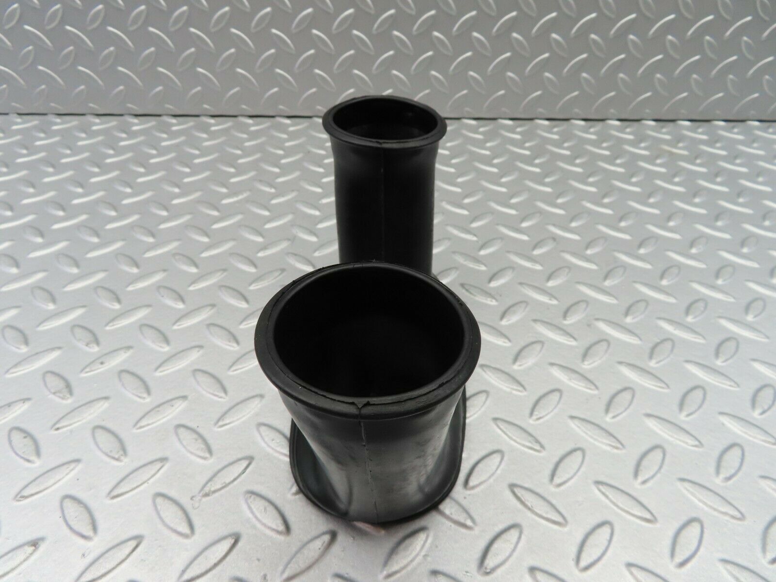 6933 Mercedes-Benz C107 350SLC Coupe Air Duct Hose Rubber 1078310188