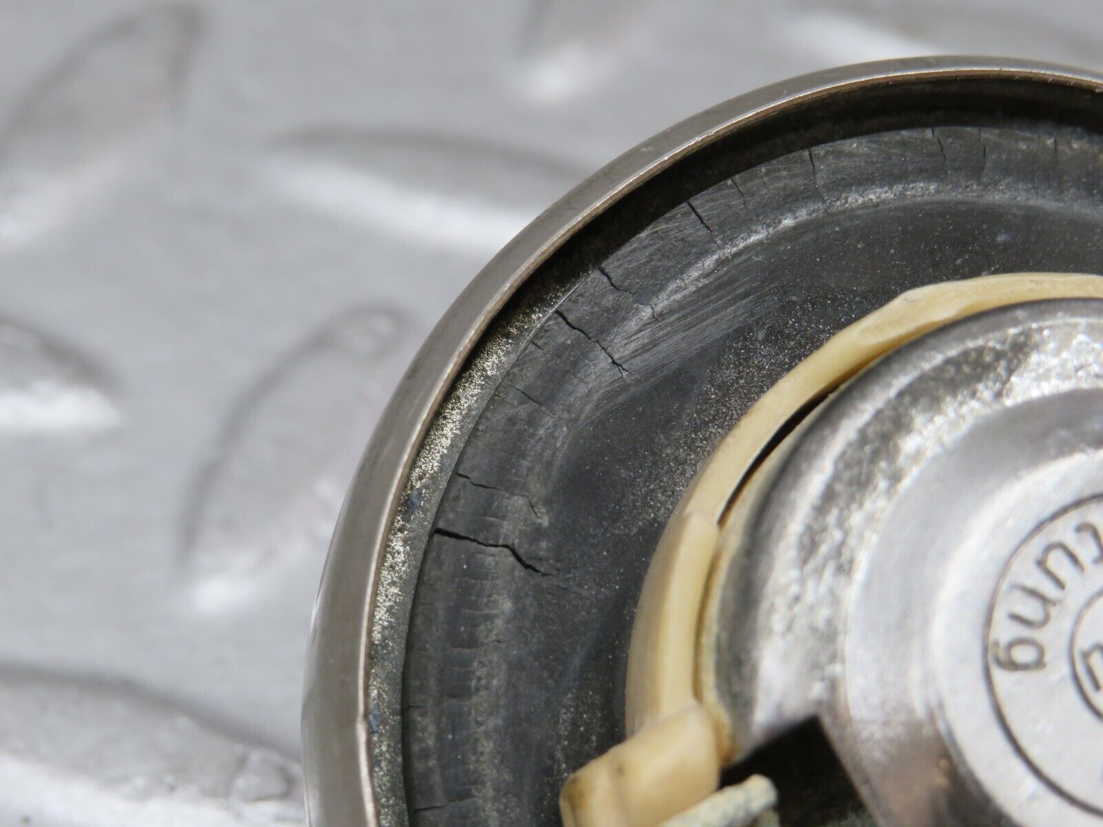 36335 Mercedes-Benz W126 420SE Fuel Tank Cap 1244700005