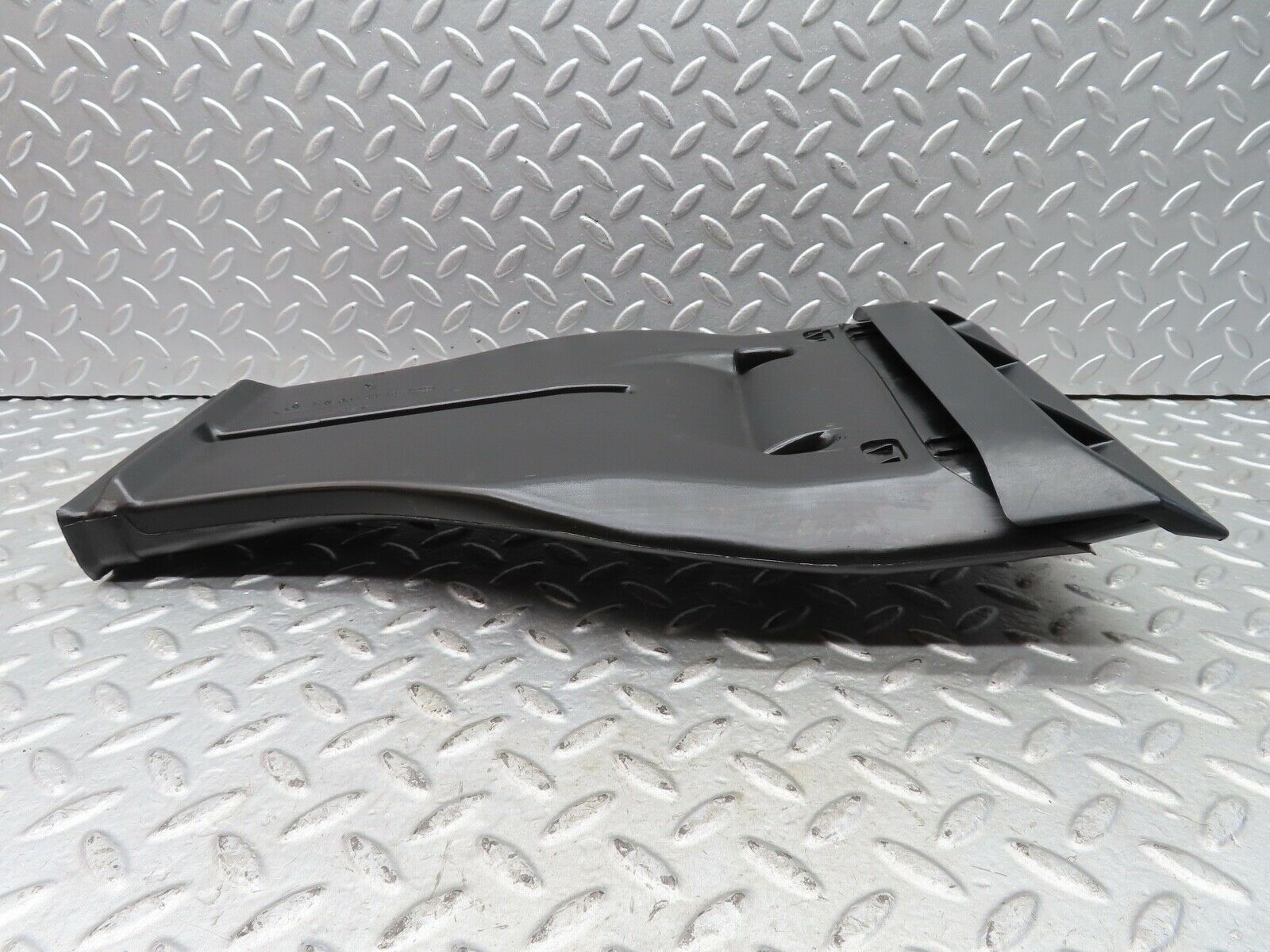 19300 Mercedes-Benz C140 CL420 Coupe Rear Air Duct 1408310046