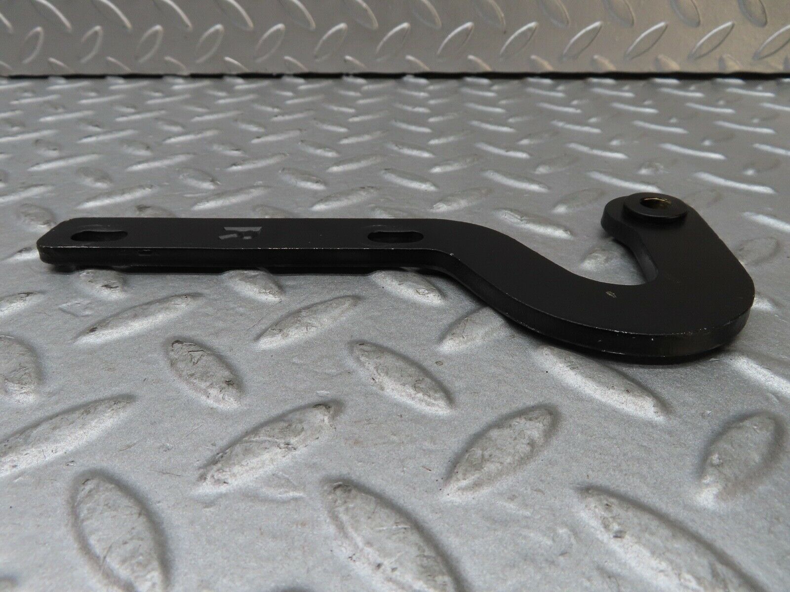 17600 Mercedes-Benz W116 450SEL Bonnet Hinge Support Right Side