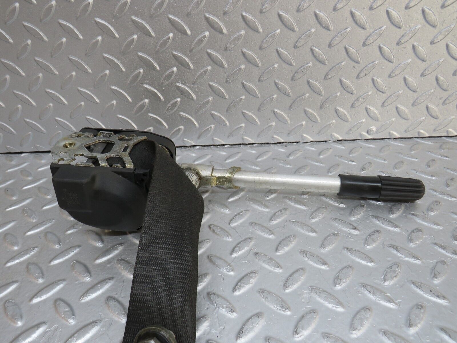 37163 Mercedes-Benz C126 420SEC Coupe Front Right Seat Belt With Buckles 1268806886