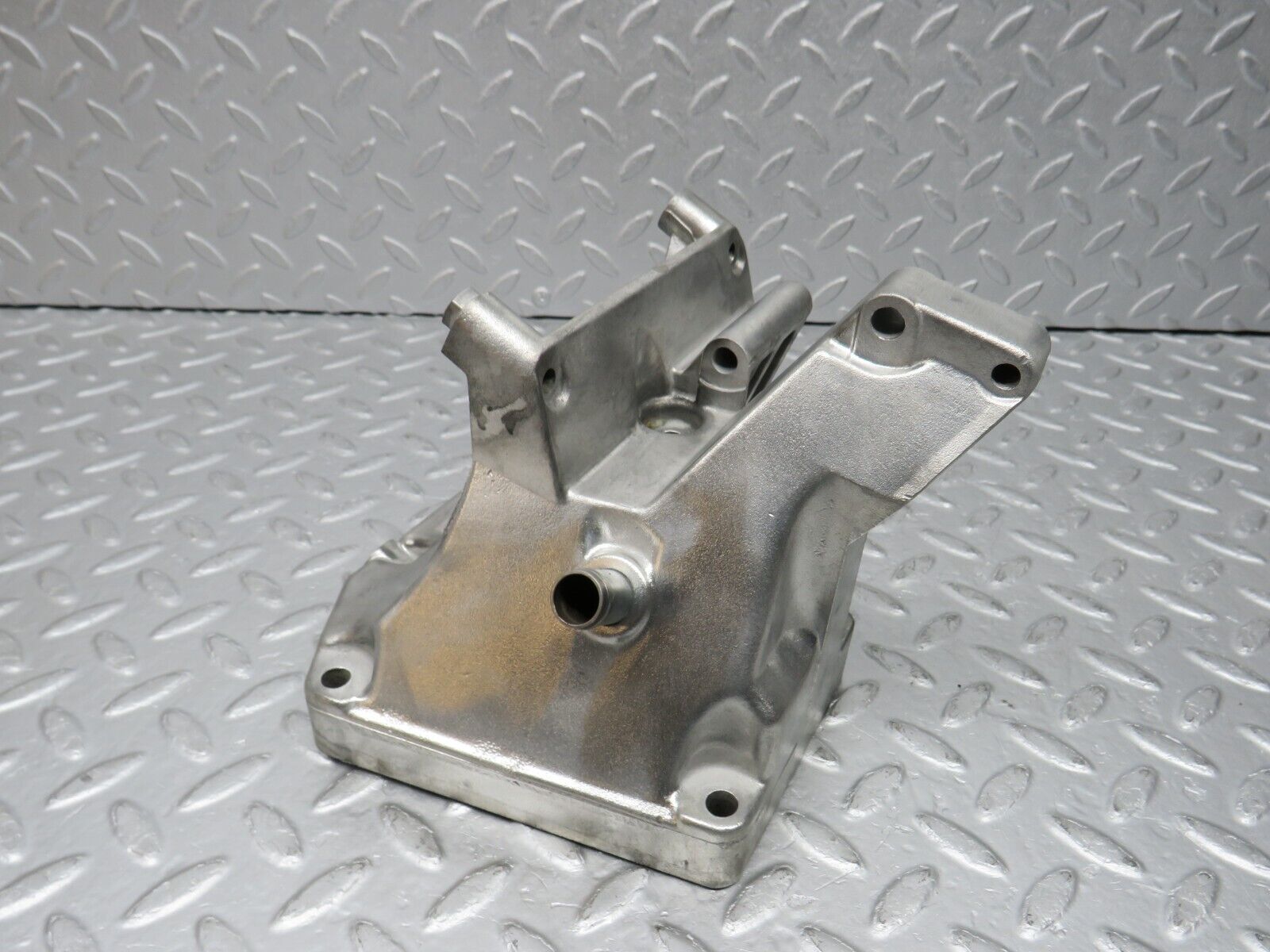 38647 Mercedes-Benz R129 280SL Coupe Power Steering Pump Bracket 1031310935