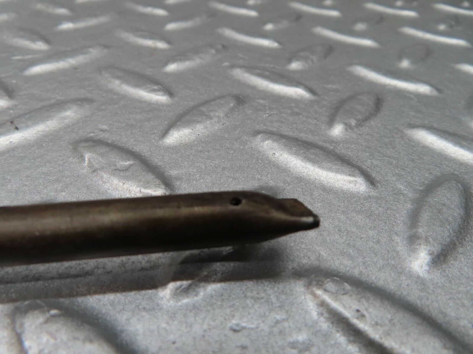 12918 Mercedes-Benz W111 220SE Camshaft Oil Tube With Rocker Cover Supports