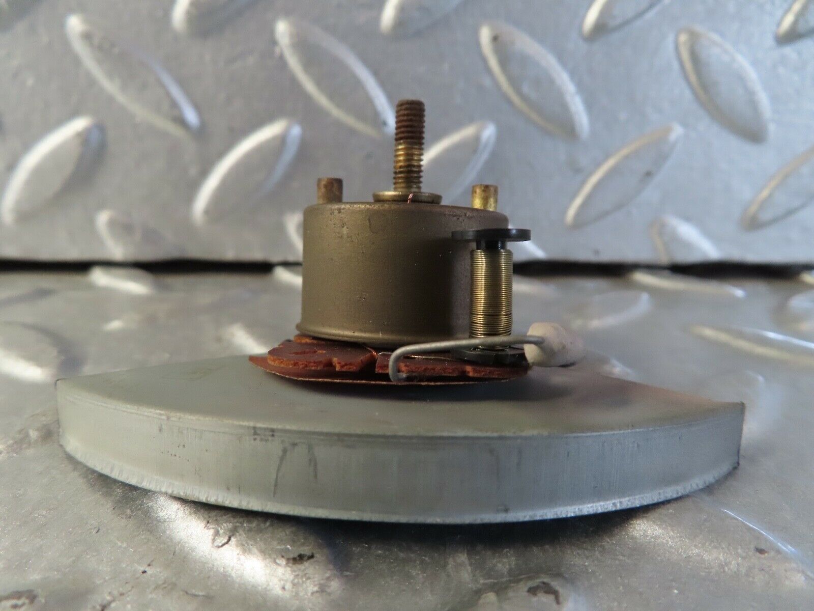 10644 Mercedes-Benz W115 Fuel Gauge