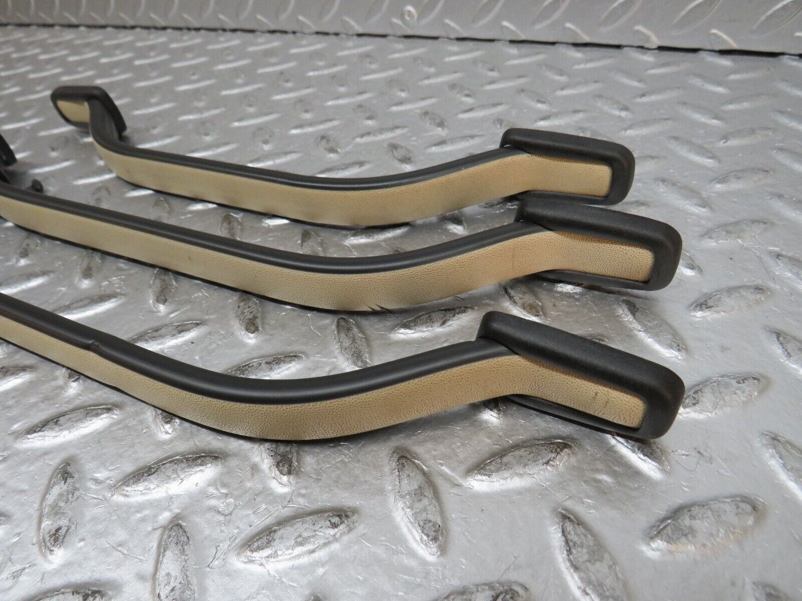 0470 Mercedes-Benz W123 230E Interior Roof Grab Handle Set