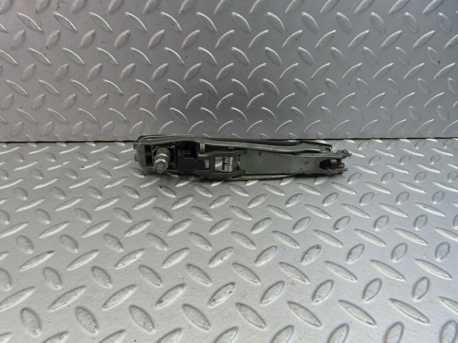 9381 Mercedes-Benz C124 300CE Coupe Left Door Handle No Key