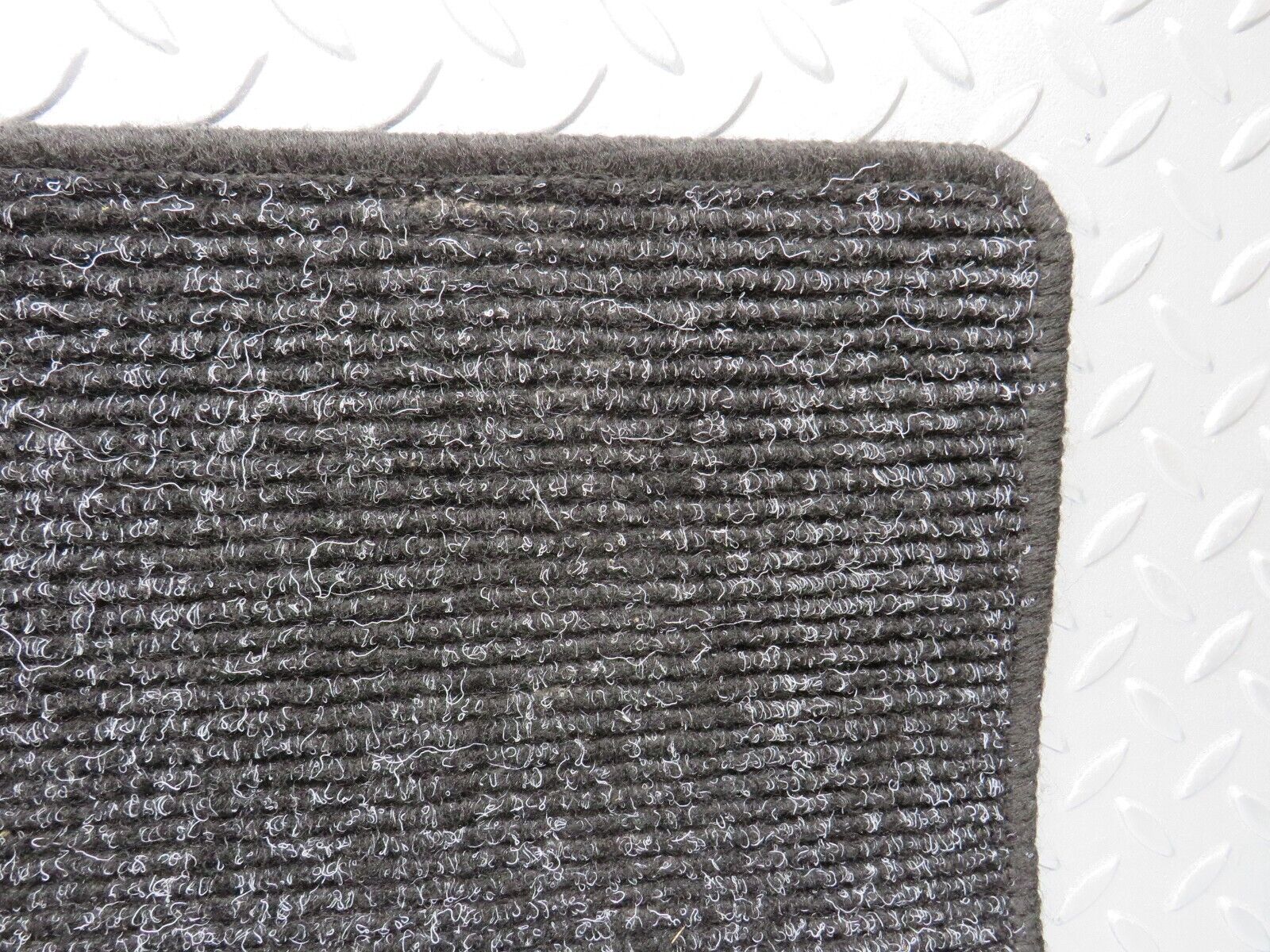 39047 Mercedes-Benz W201 190E 2.6L Rear Floor Mat 2x