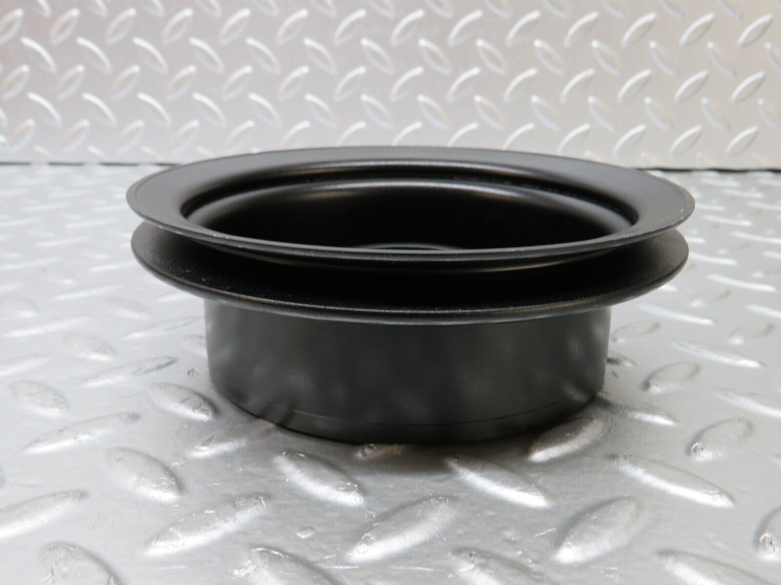 25499 Mercedes-Benz W123 200 Water Pump Pulley