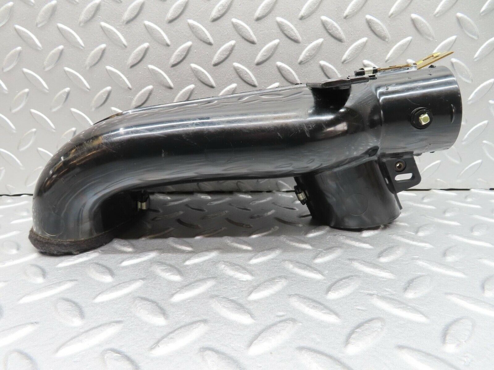 13985 Mercedes-Benz C107 280SLC Heater Air Duct