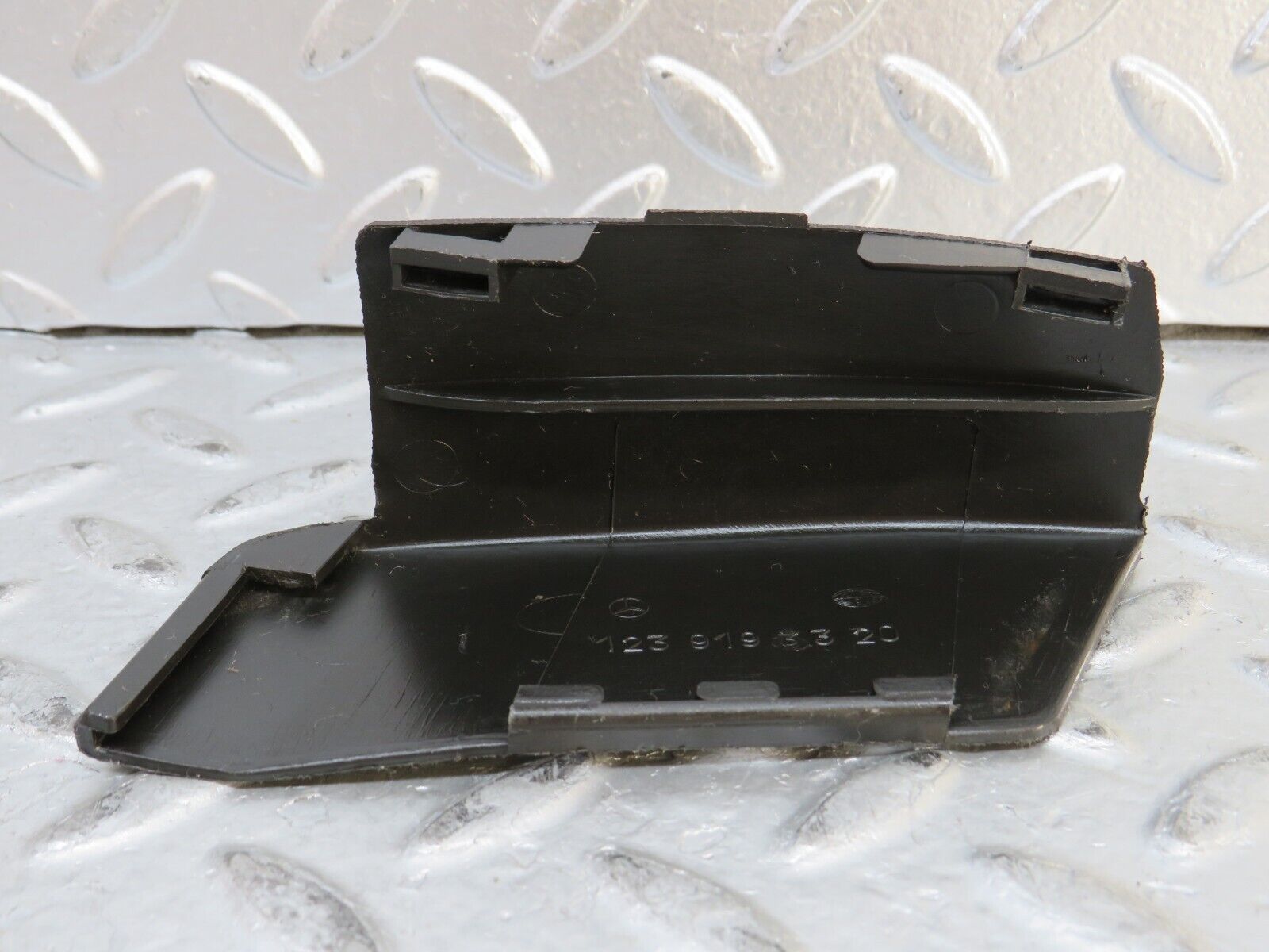 28330 Mercedes-Benz S123 240D Wagon Front Seat Trim Black 1239193320