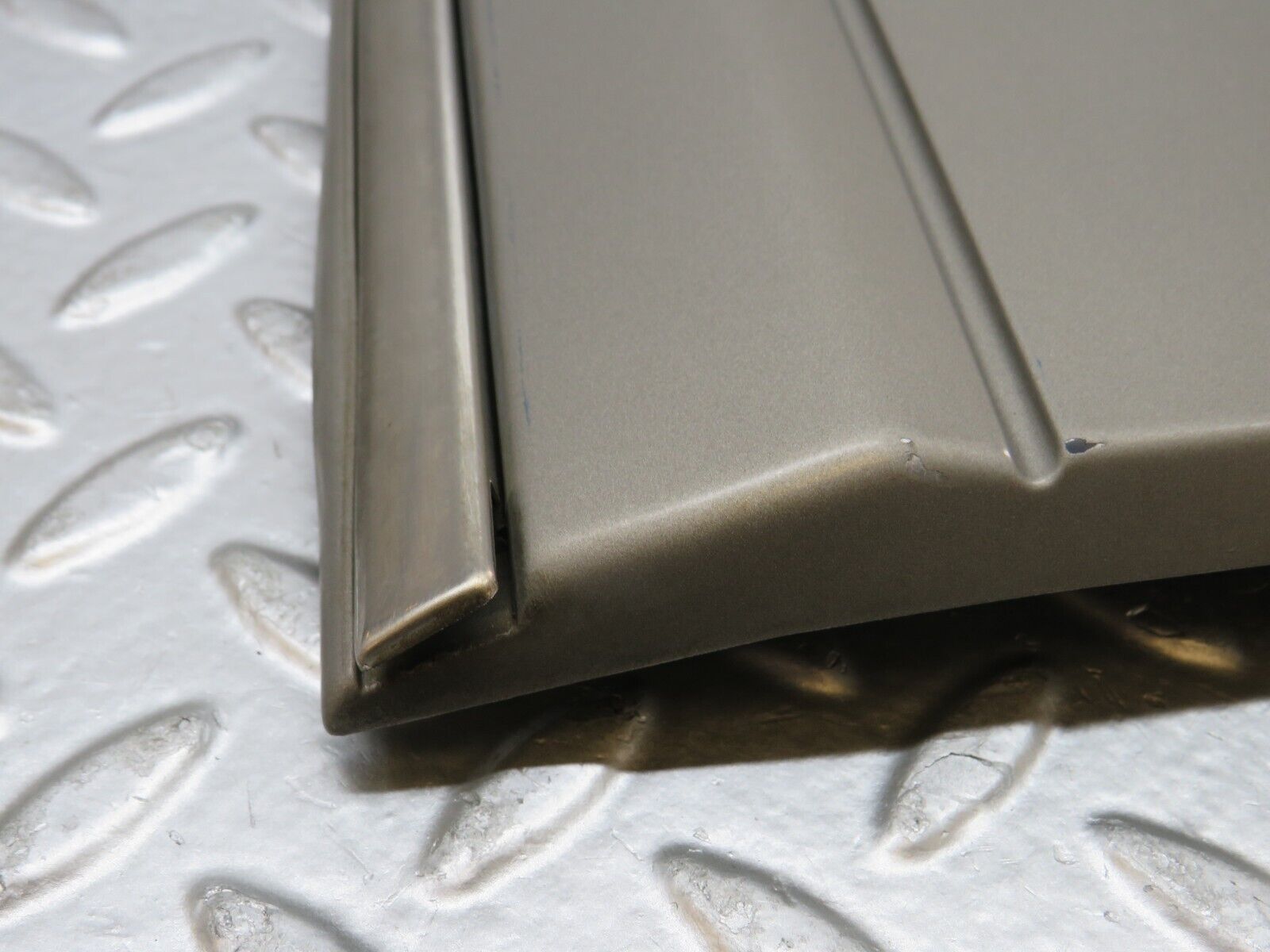 35966 Mercedes-Benz W126 420SE Rear Left Door Moulding Trim 1266903940