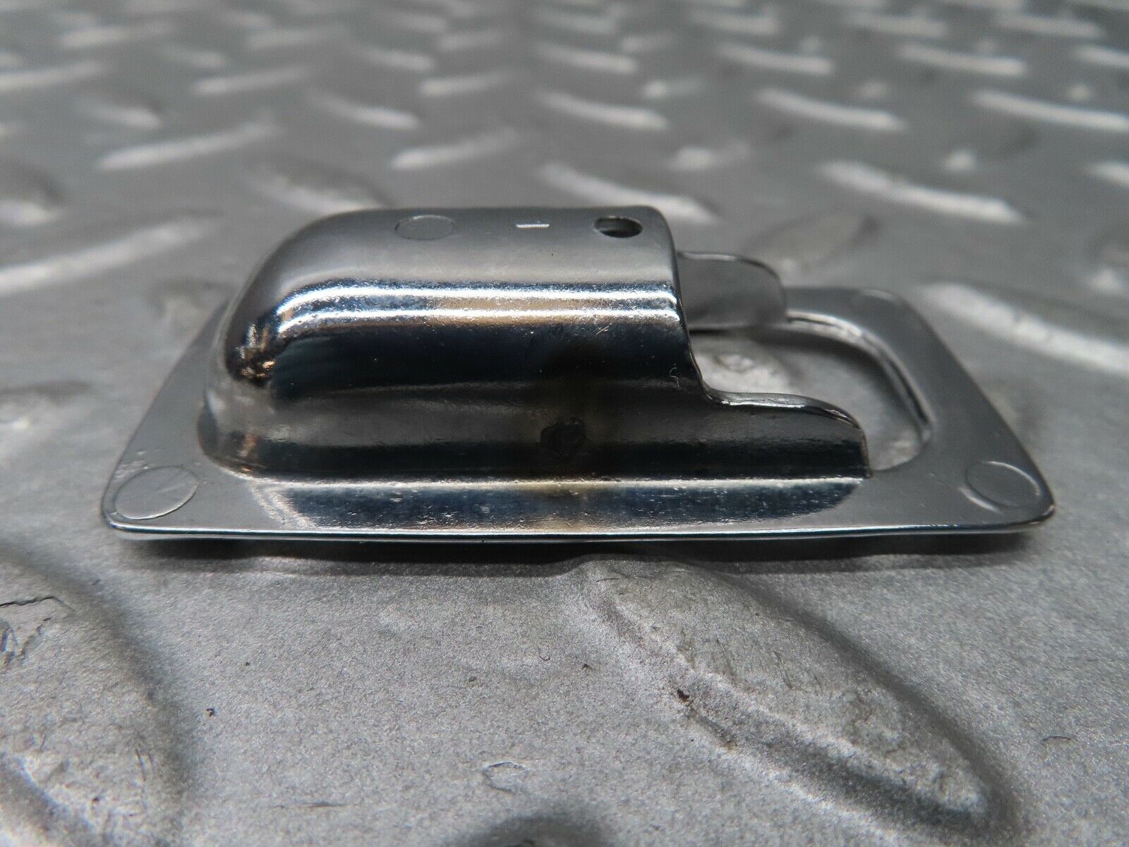 16984 Mercedes-Benz C123 280CE Coupe Door Lock Handle Surround Chrome