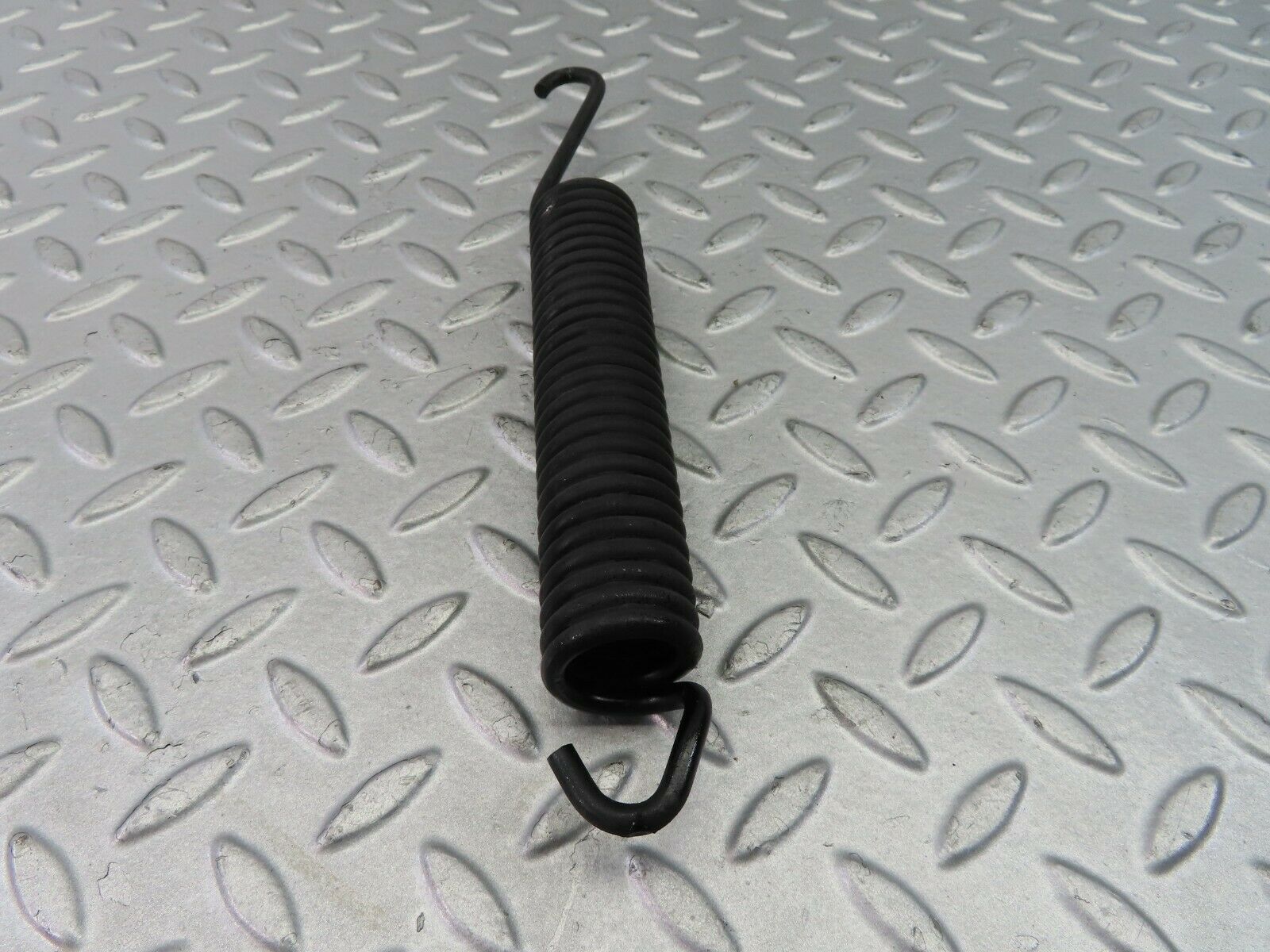 7778 Mercedes-Benz S123 230TE Wagon Bonnet Hinge Spring