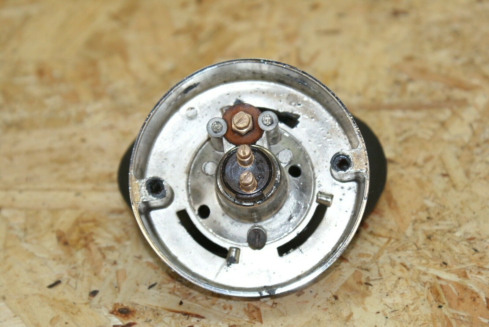 2291 Mercedes-Benz W105 219 PONTON Turn Signal Light Housing With Rubber