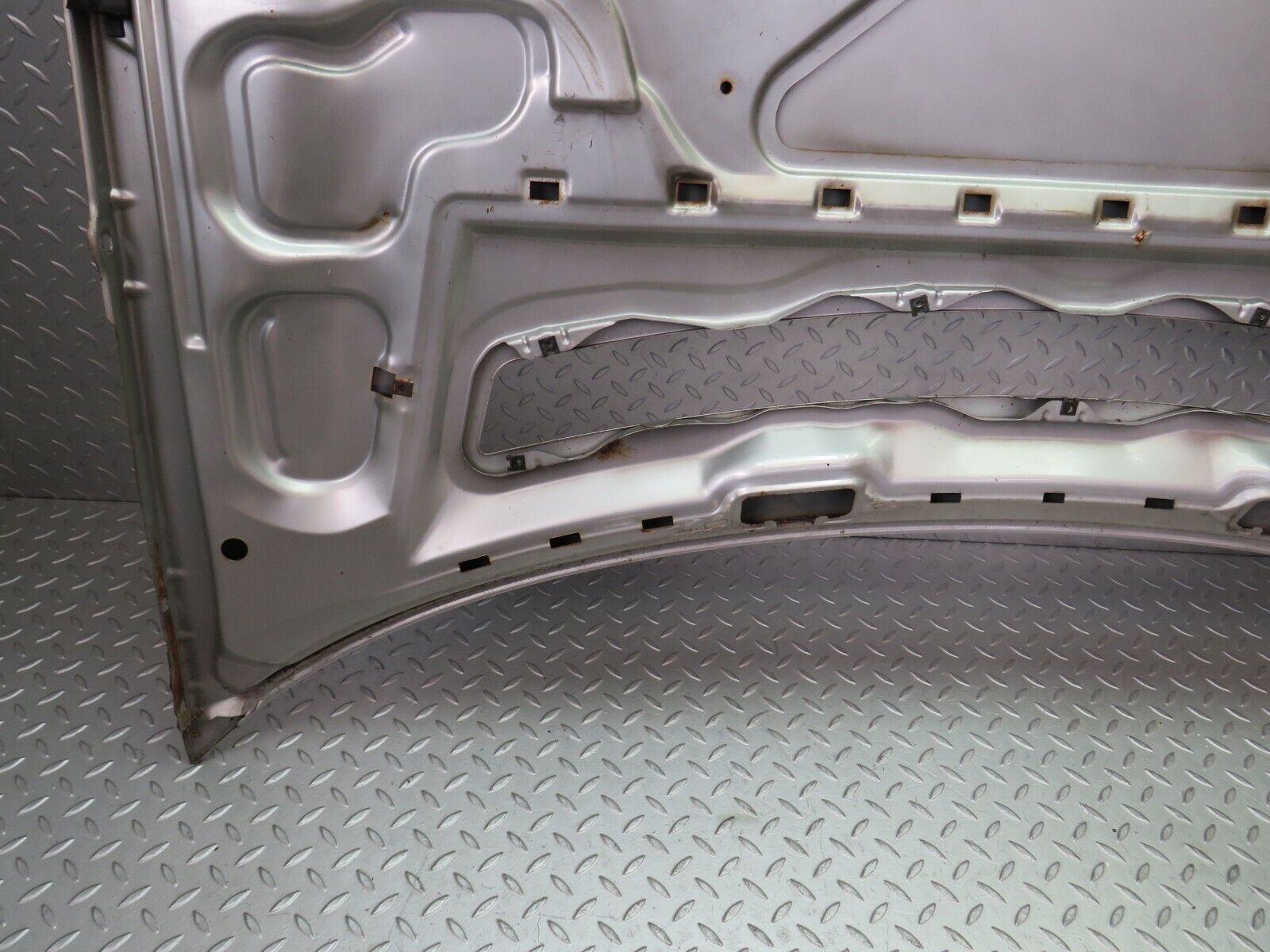 34728 Mercedes-Benz W210 320E Bonnet