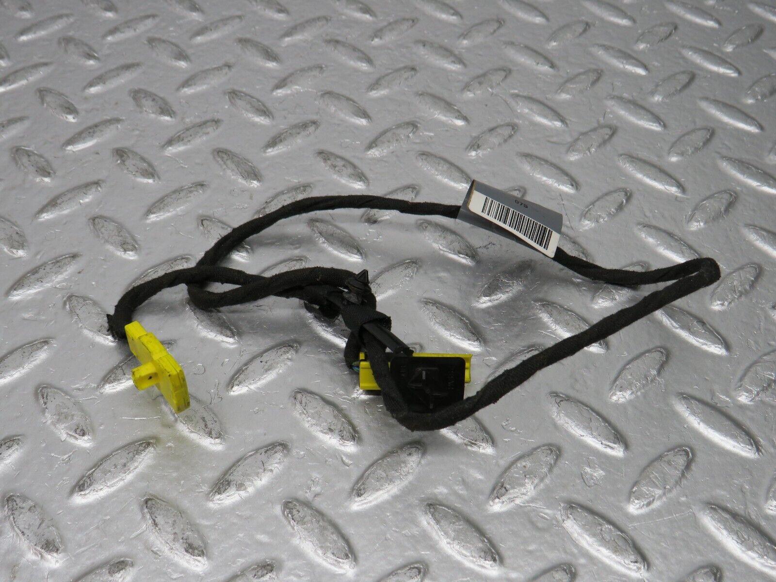 32280 Mercedes-Benz W220 S430 Seatbelt Switch Wire 2205409309