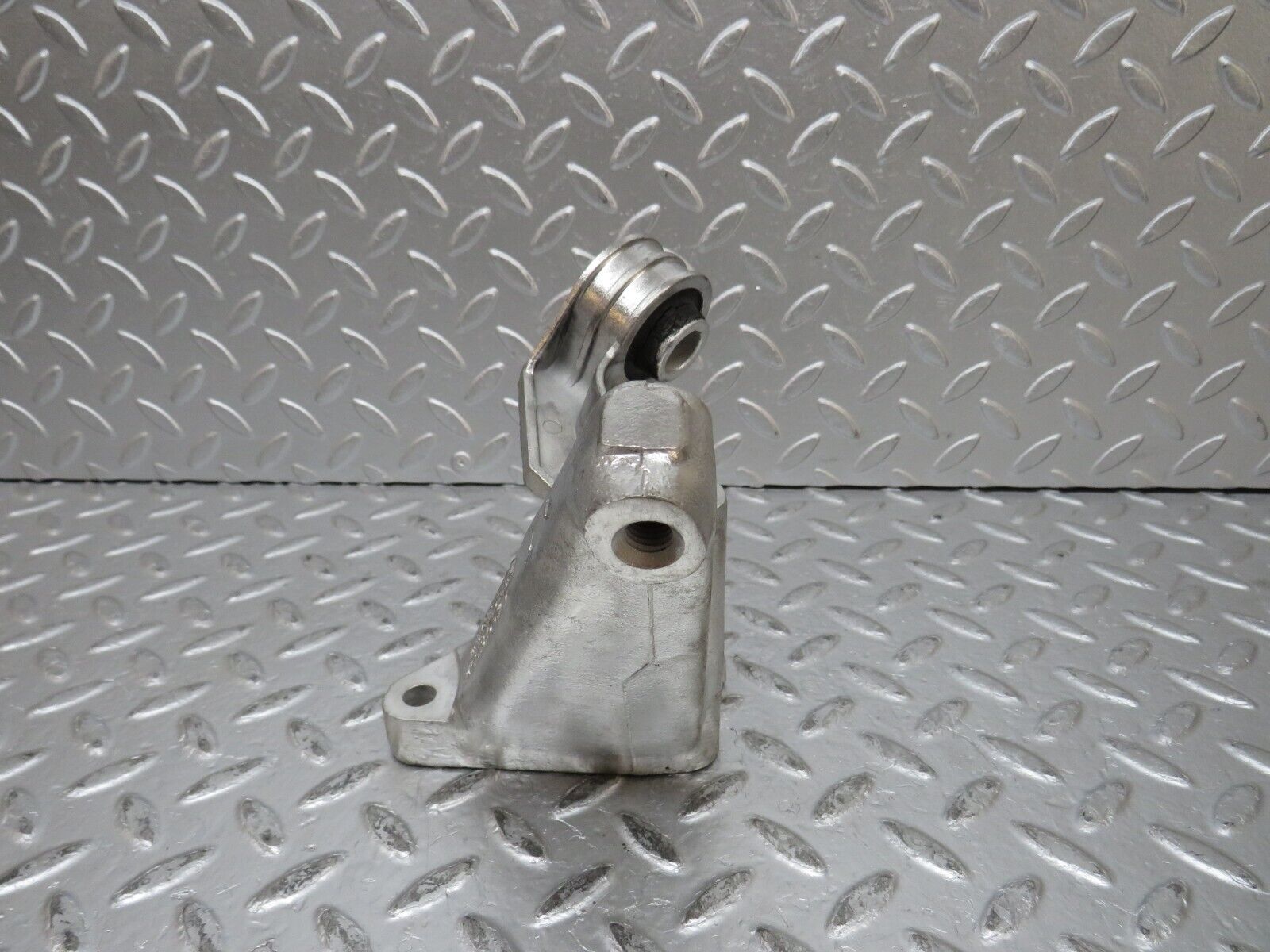 31973 Mercedes-Benz W123 230E Engine Mount Bracket Left Side 1022230504